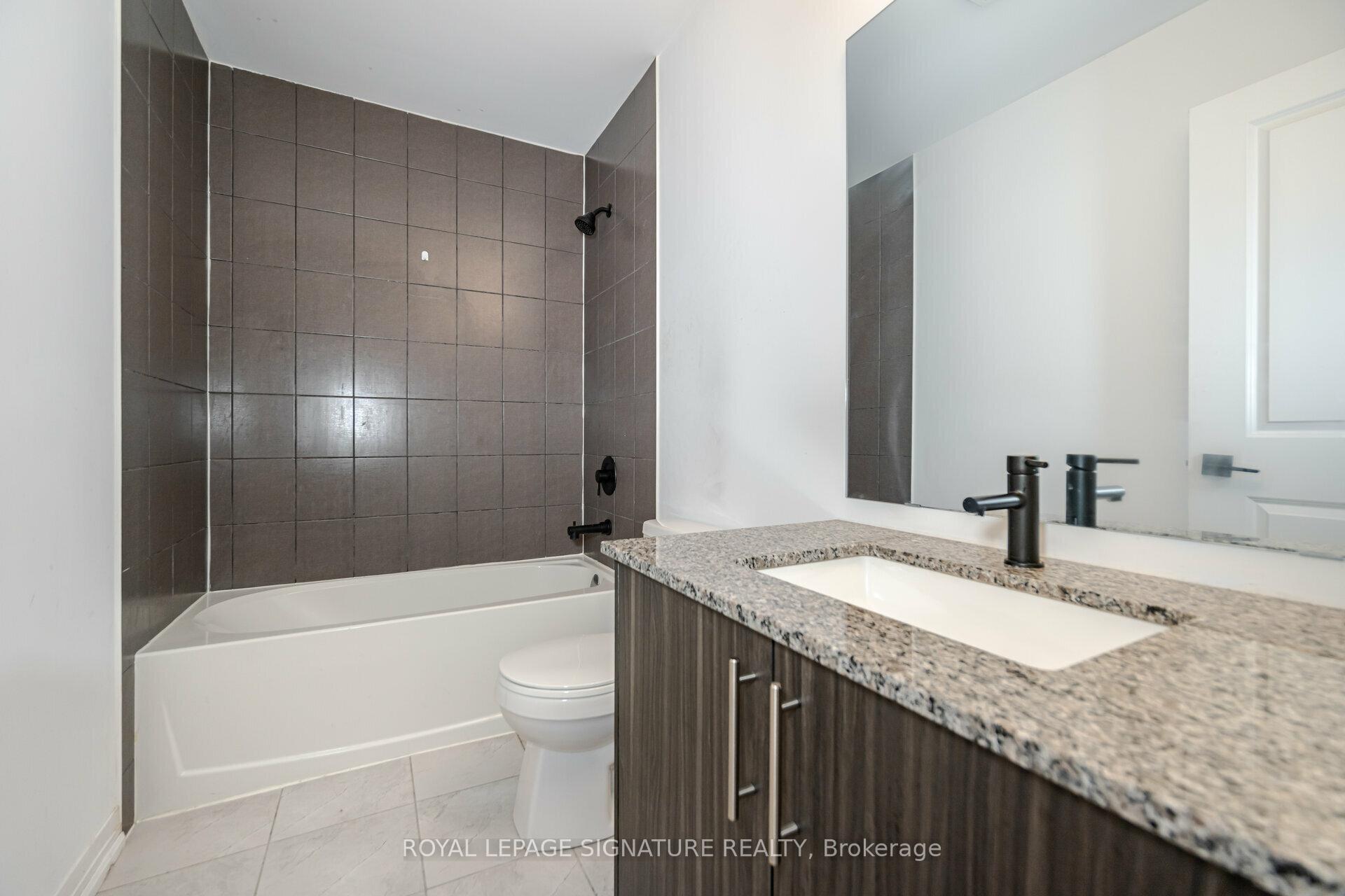 Photo 16 of 63 Fairlane Avenue, Barrie, Painswick South — HOMEH