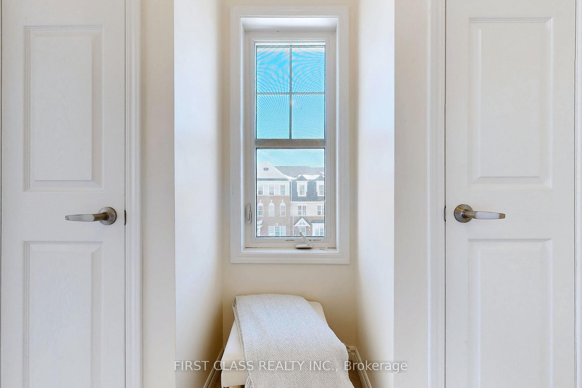 Photo 6 of 1055 Reflection Place, Pickering, Rural Pickering — HOMEH