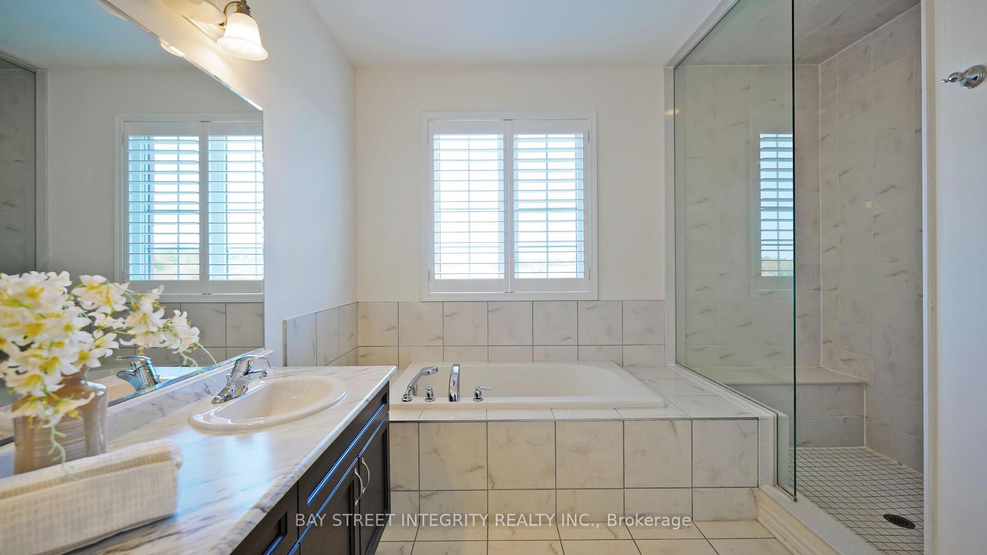 Photo 20 of 170 Baber Crescent, Aurora, Rural Aurora — HOMEH