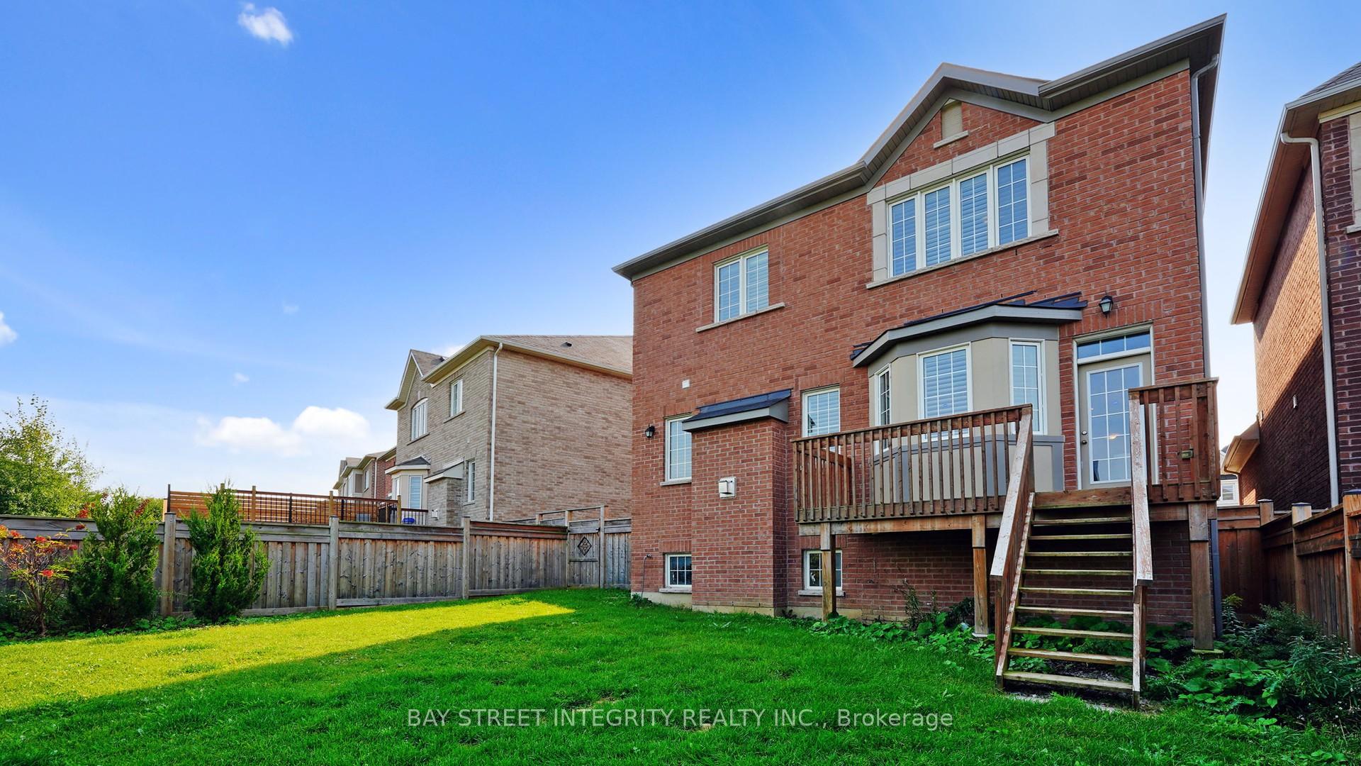 Photo 28 of 170 Baber Crescent, Aurora, Rural Aurora — HOMEH
