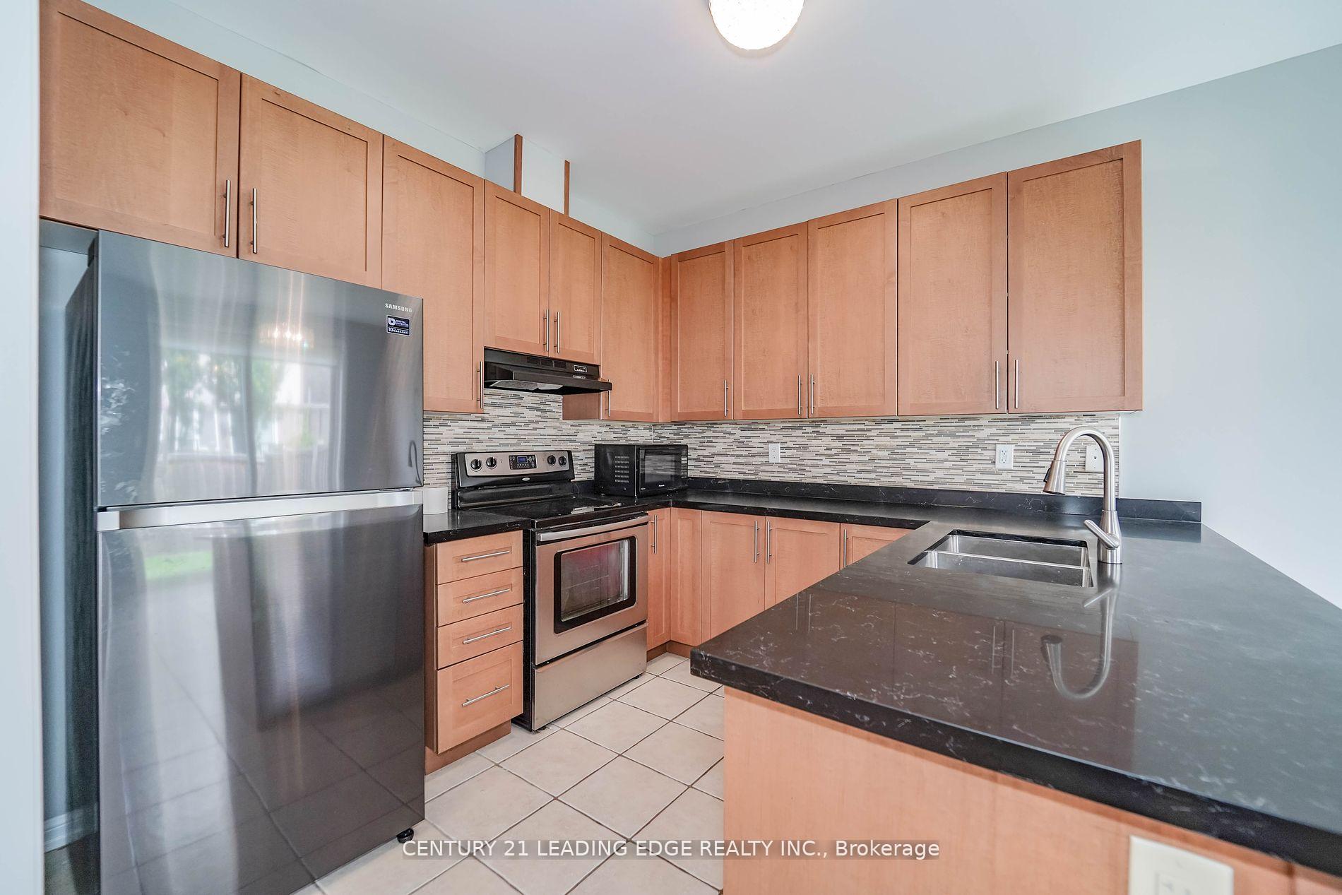Photo 4 of 1844 Misthollow Drive, Pickering, Duffin Heights — HOMEH