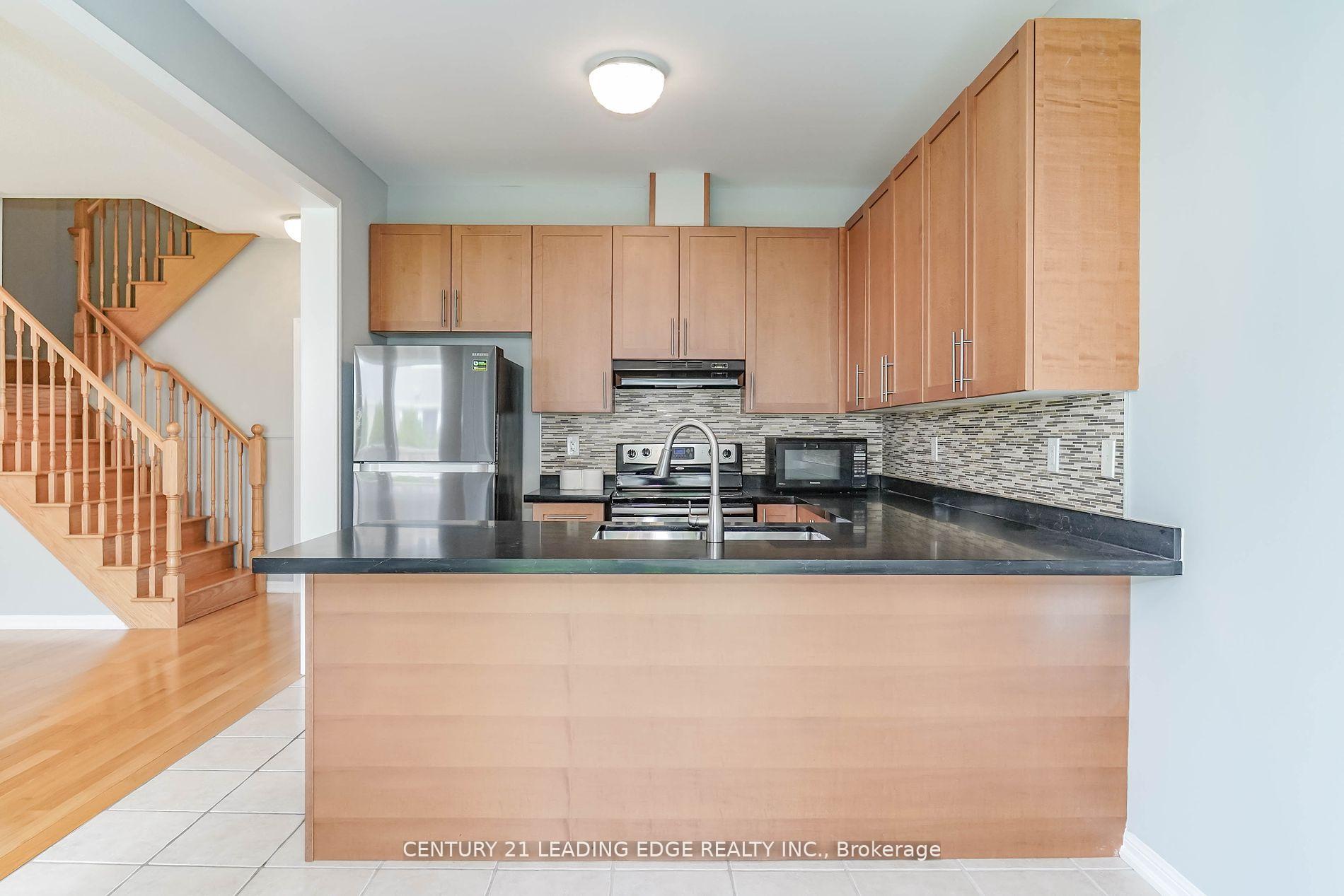 Photo 5 of 1844 Misthollow Drive, Pickering, Duffin Heights — HOMEH