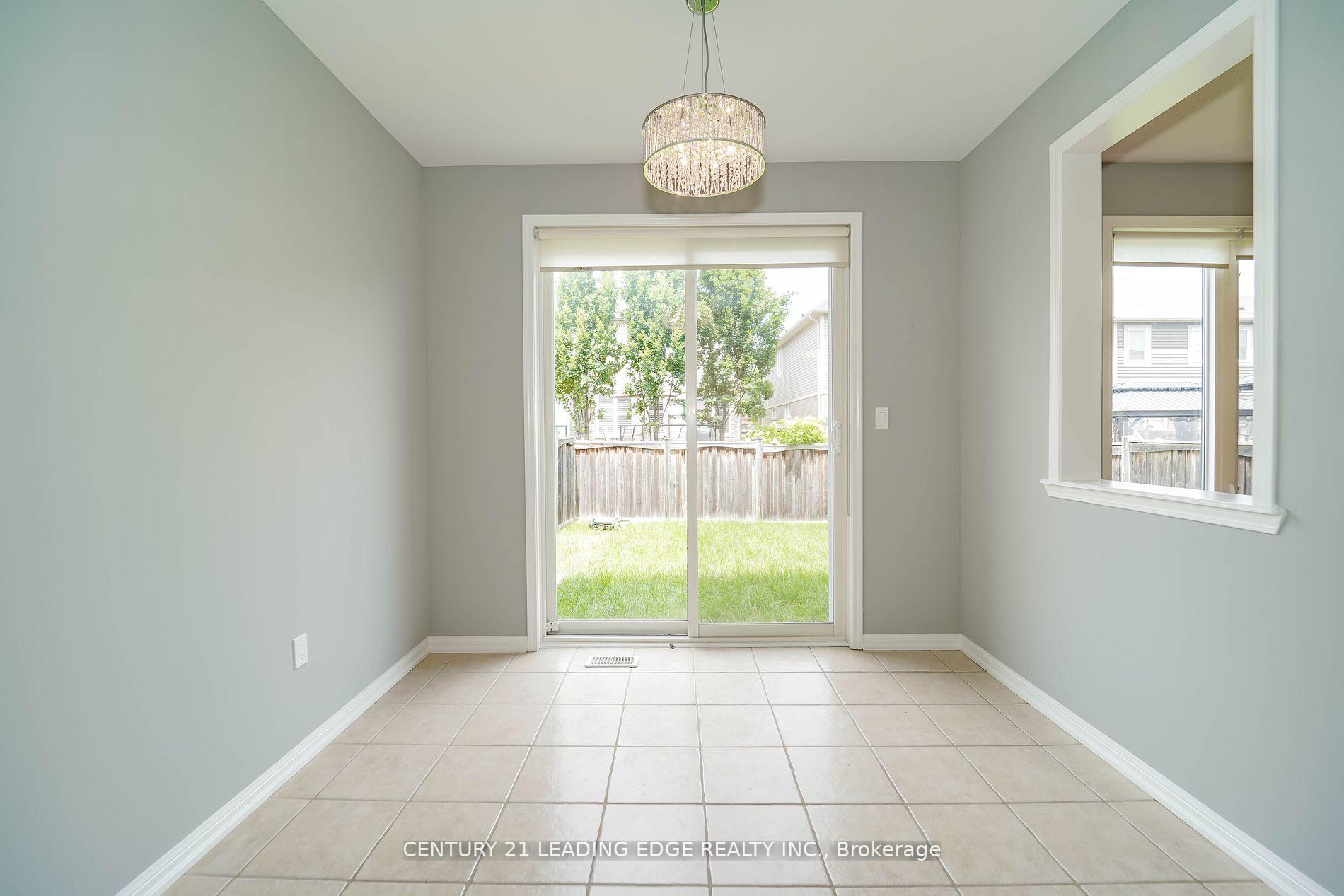 Photo 9 of 1844 Misthollow Drive, Pickering, Duffin Heights — HOMEH