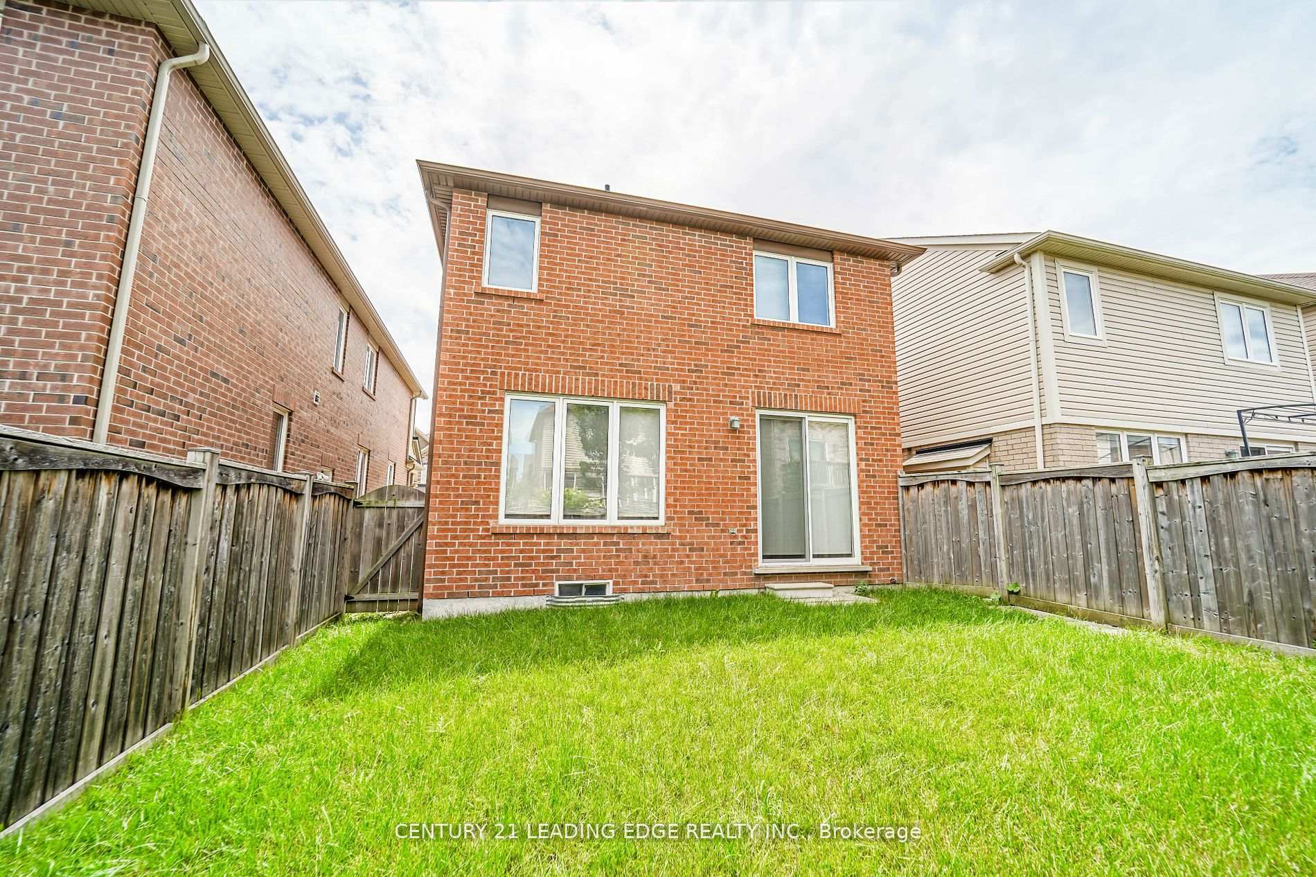 Photo 25 of 1844 Misthollow Drive, Pickering, Duffin Heights — HOMEH