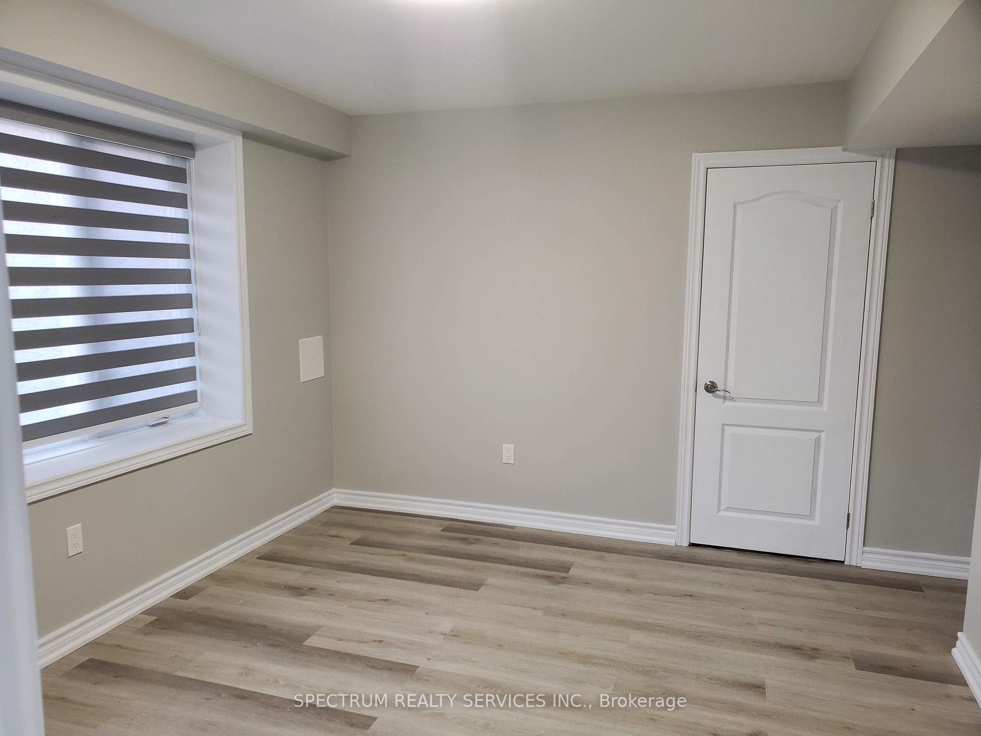 Photo 4 of 219 Port Darlington Road, Clarington, Bowmanville — HOMEH