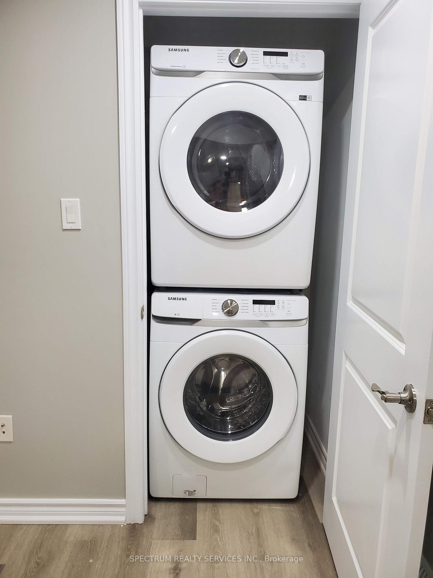 Photo 5 of 219 Port Darlington Road, Clarington, Bowmanville — HOMEH
