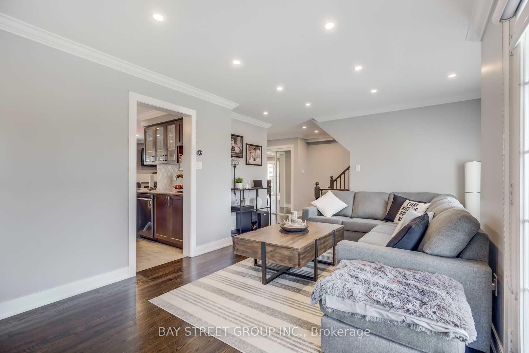 Photo 15 of 45 Mainland Crescent, Vaughan, Vellore Village — HOMEH