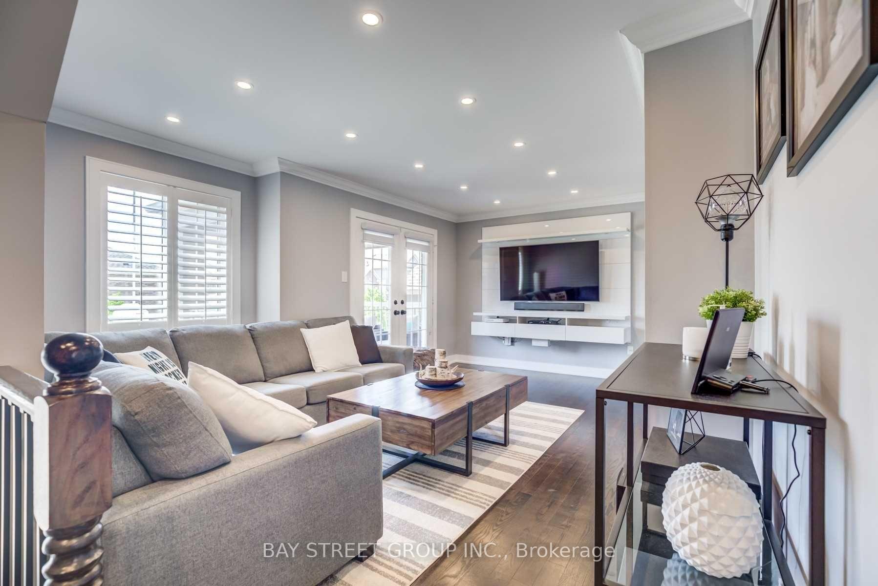 Photo 14 of 45 Mainland Crescent, Vaughan, Vellore Village — HOMEH