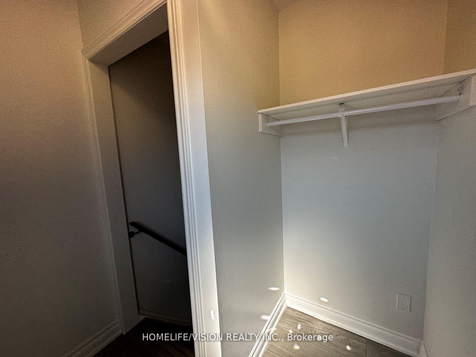 Photo 9 of Unit B, 23 Markwood Drive, Kitchener — HOMEH