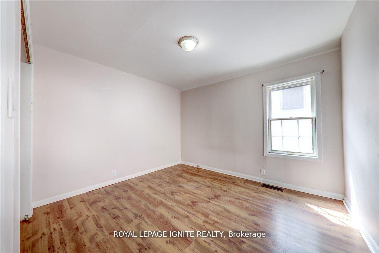 Photo 26 of Unit B, 3 Hastings Street, Bancroft, Bancroft Ward — HOMEH