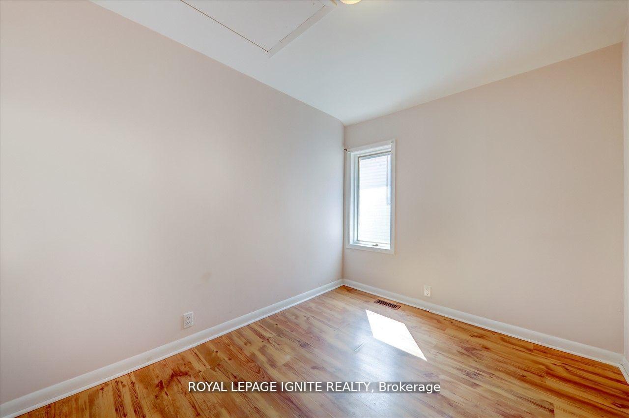 Photo 24 of Unit B, 3 Hastings Street, Bancroft, Bancroft Ward — HOMEH