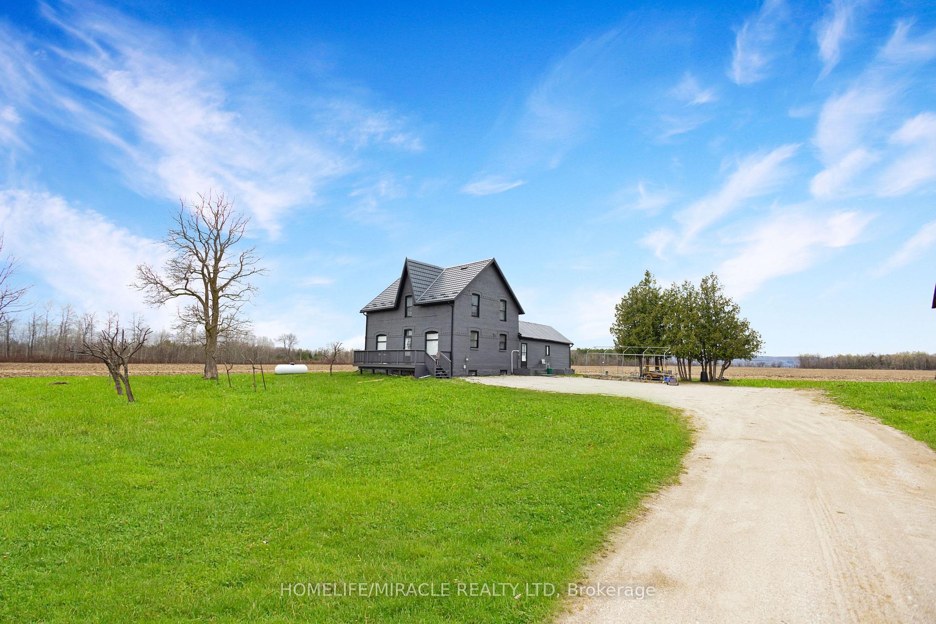 Photo 1 of 1516 Fairgrounds Road, Clearview, Stayner — HOMEH