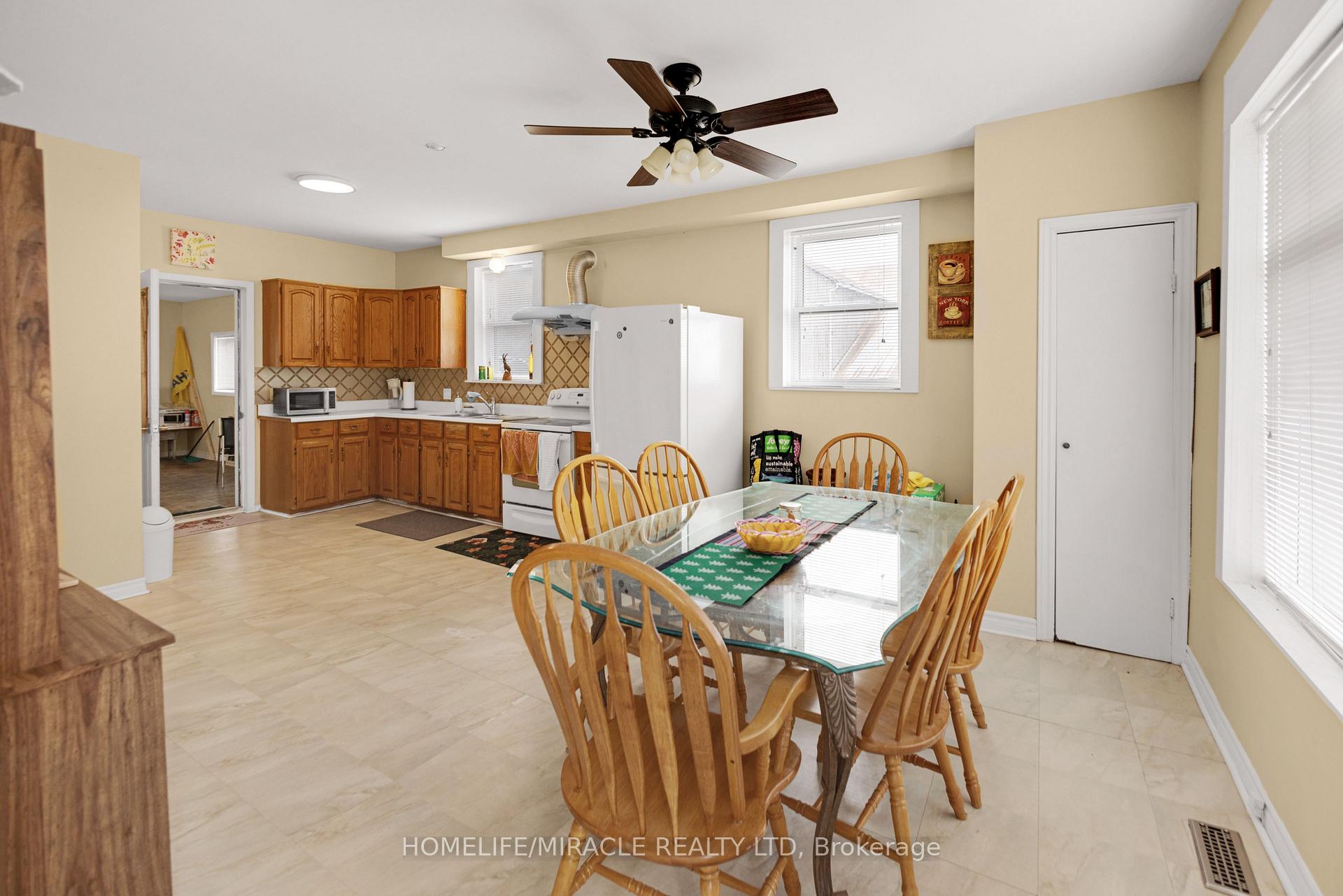 Photo 5 of 1516 Fairgrounds Road, Clearview, Stayner — HOMEH
