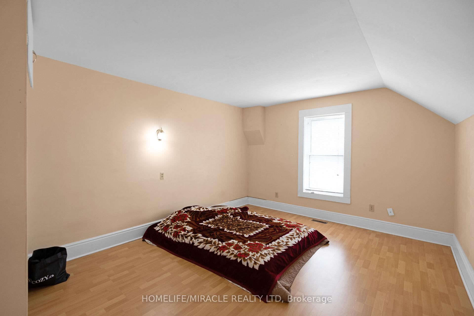 Photo 20 of 1516 Fairgrounds Road, Clearview, Stayner — HOMEH
