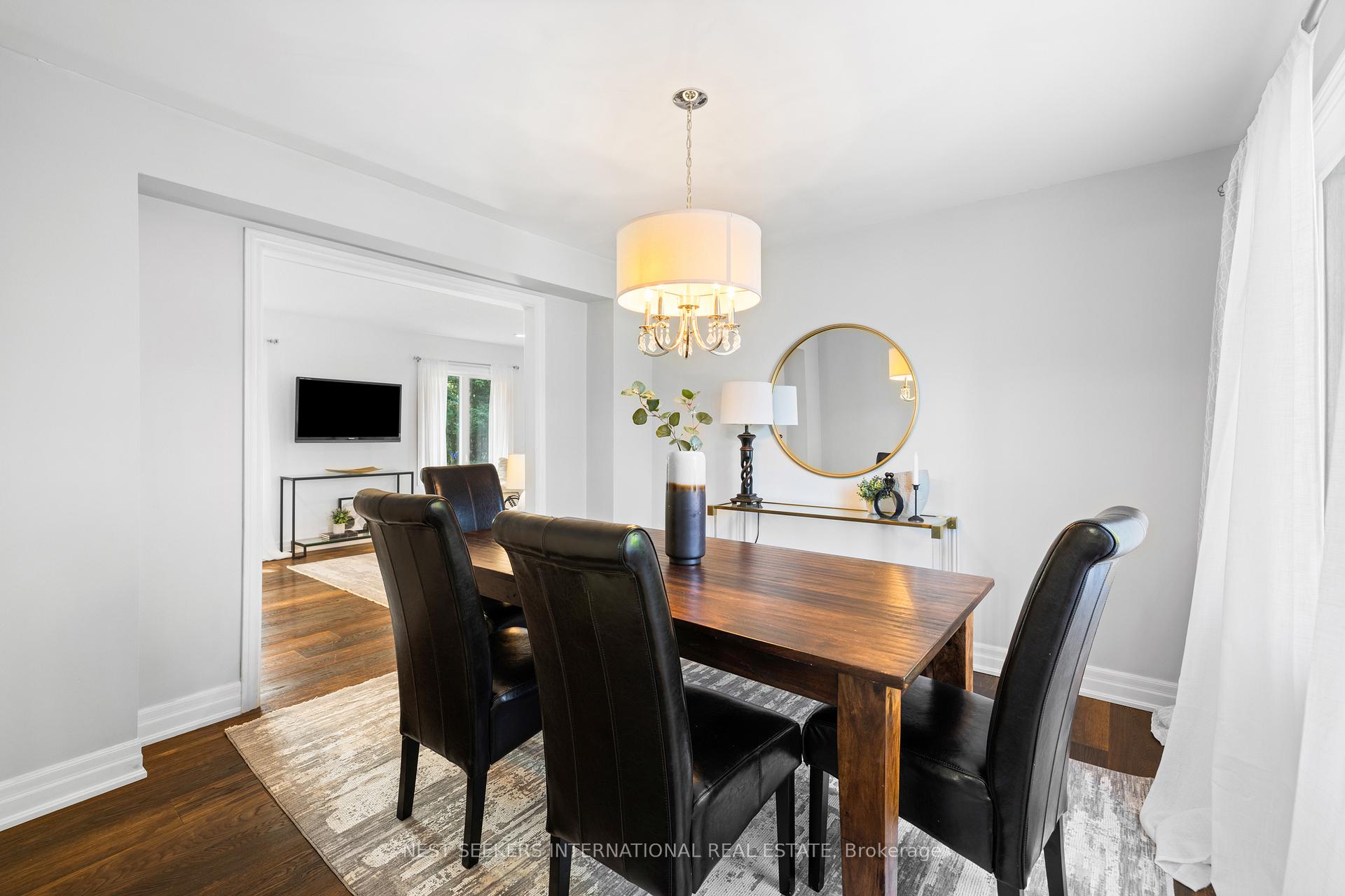 Photo 3 of 50 Sheardown Drive, King, Nobleton — HOMEH