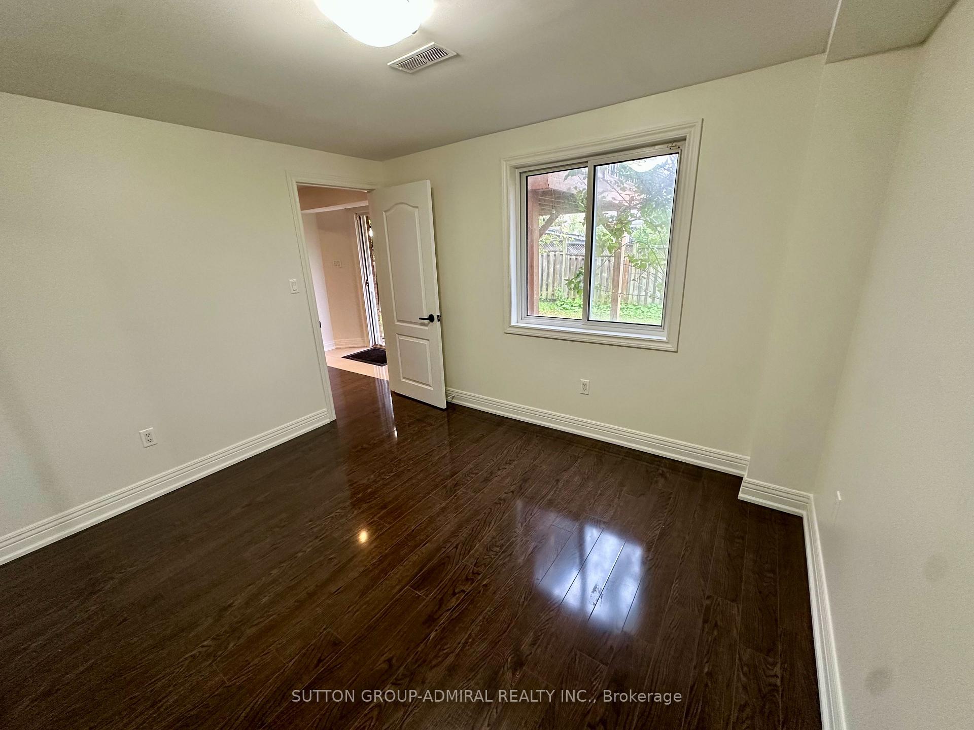 Photo 5 of Unit Basement, 183 Ravineview Drive, Vaughan, Rural Vaughan — HOMEH