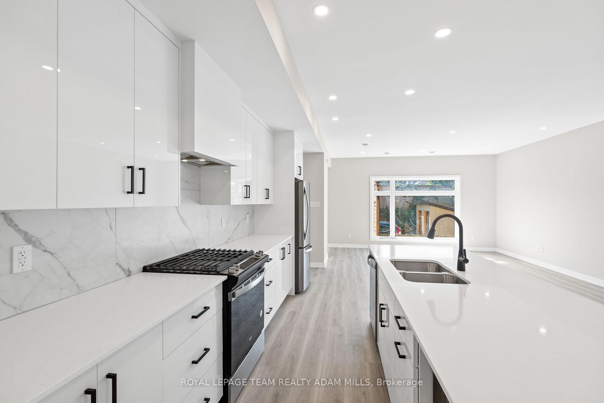 Photo 9 of Unit A, 306 Lanark Avenue, Ottawa, Westboro North — HOMEH