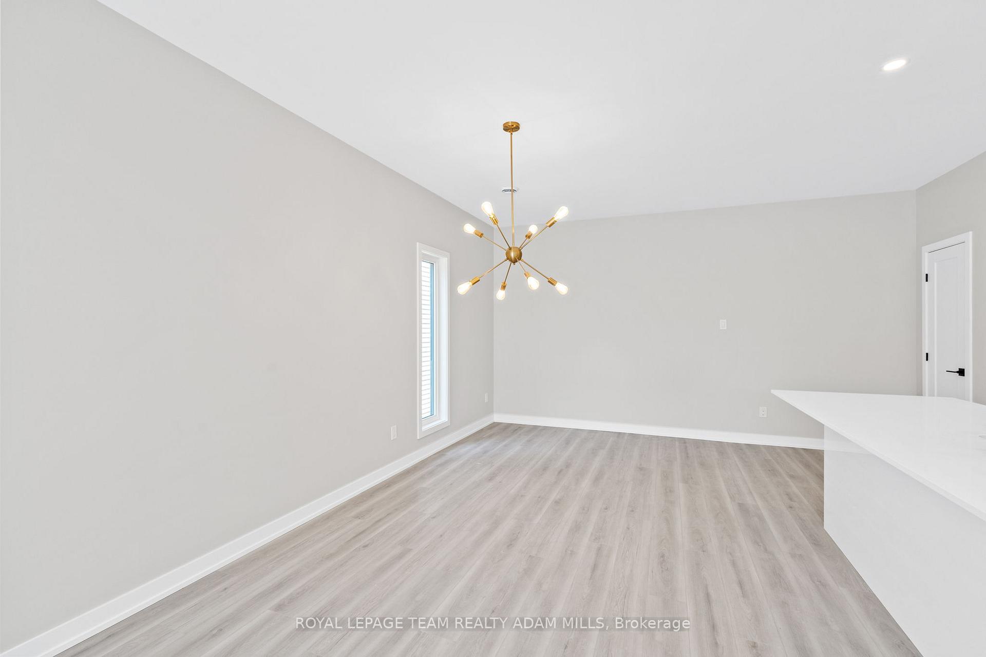 Photo 11 of Unit A, 306 Lanark Avenue, Ottawa, Westboro North — HOMEH