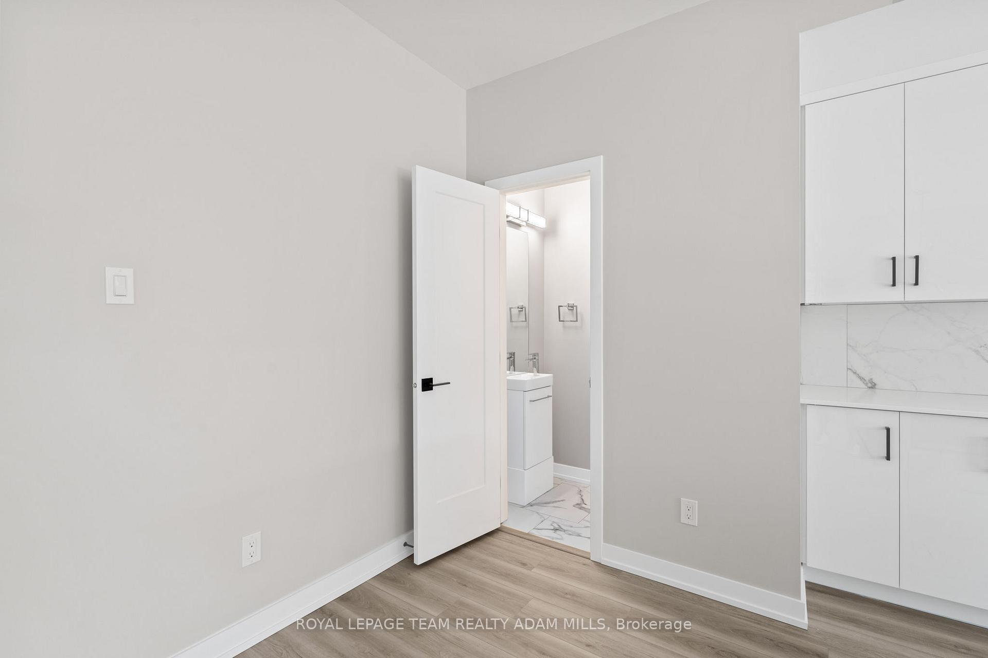 Photo 6 of Unit A, 306 Lanark Avenue, Ottawa, Westboro North — HOMEH