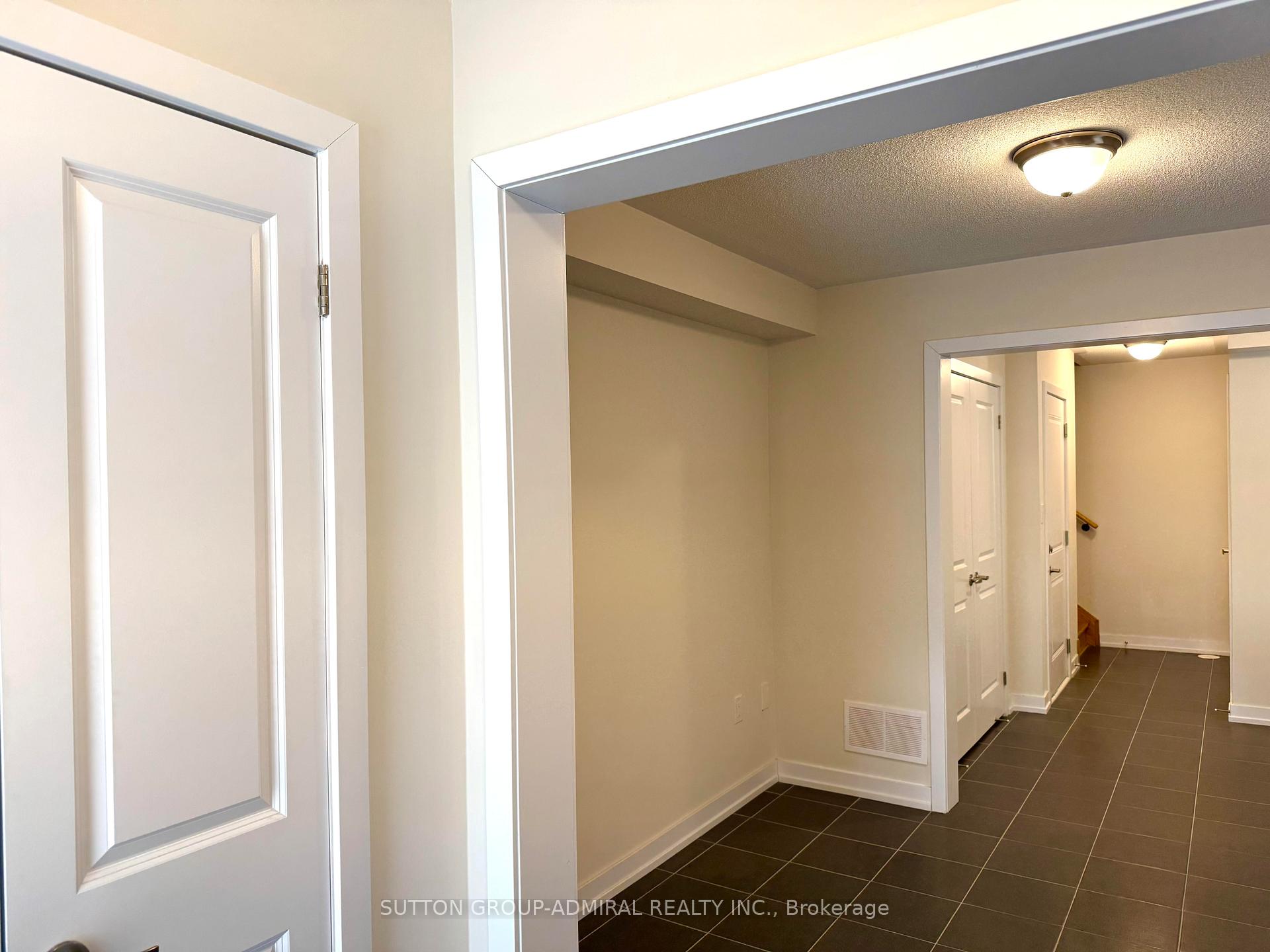 Photo 4 of 47 Chiffon Street, Vaughan, Steeles West Industrial — HOMEH