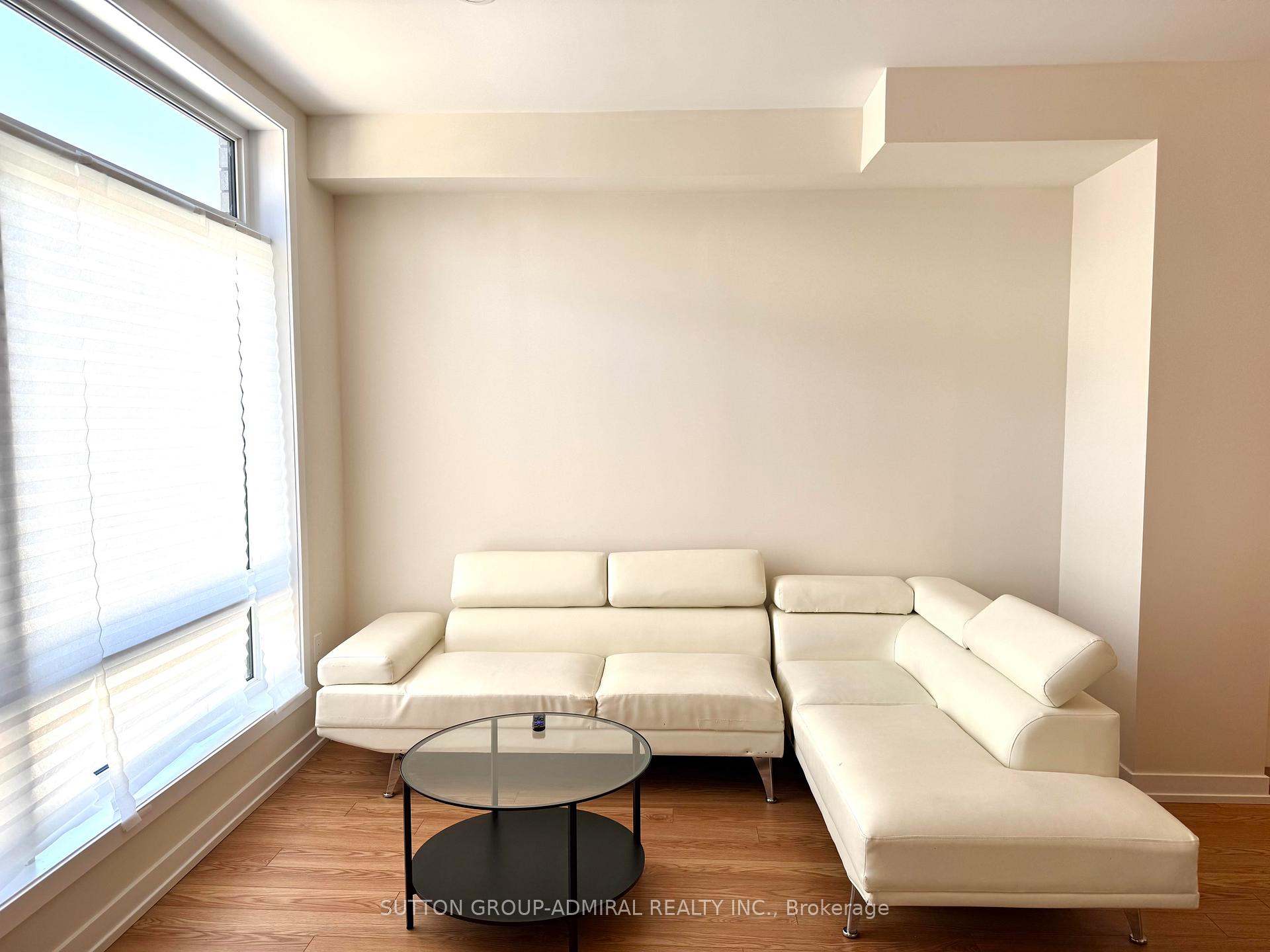 Photo 7 of 47 Chiffon Street, Vaughan, Steeles West Industrial — HOMEH