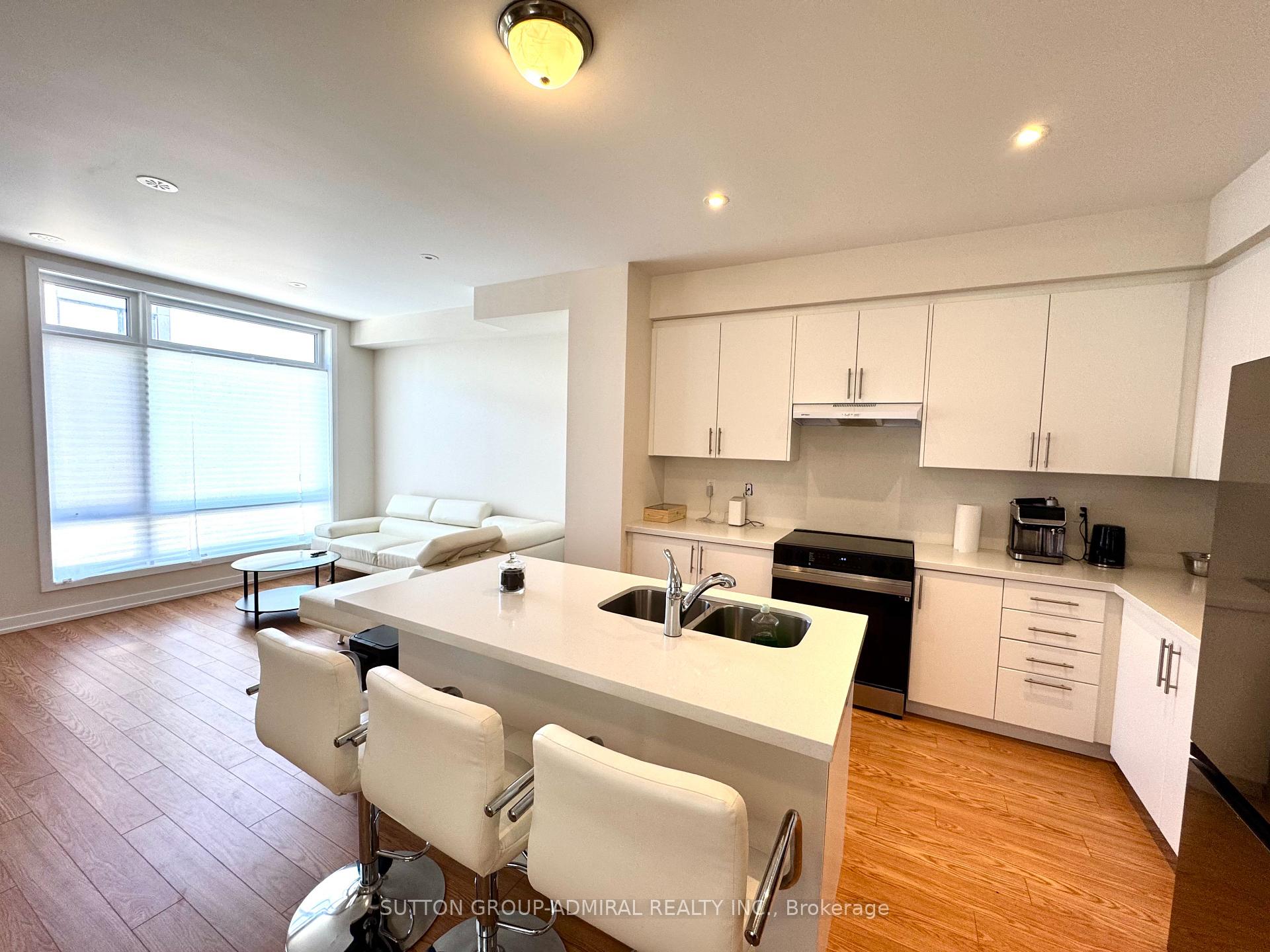 Photo 11 of 47 Chiffon Street, Vaughan, Steeles West Industrial — HOMEH