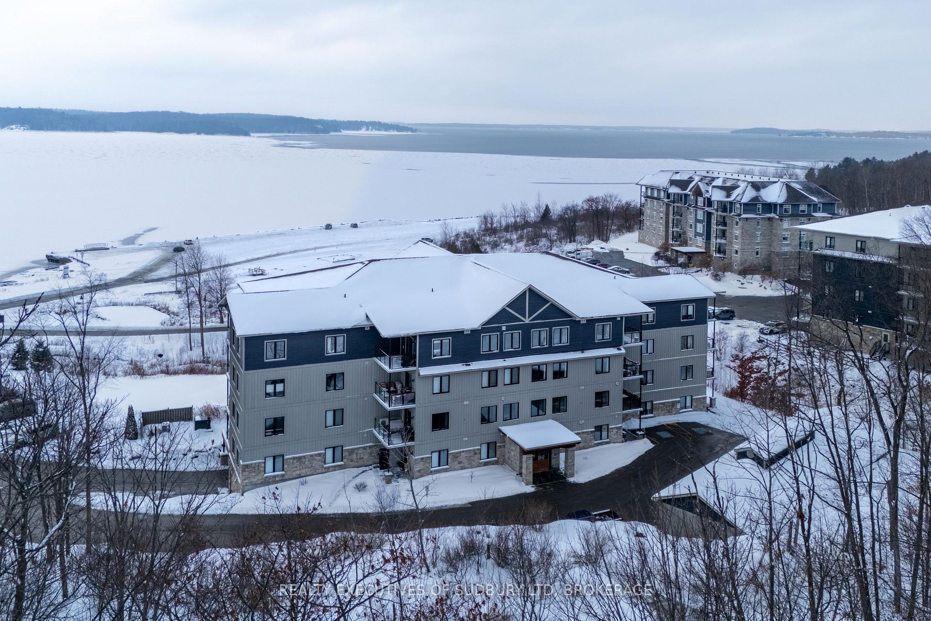 Photo 37 of Unit 404, 11C Salt Dock Road, Parry Sound — HOMEH