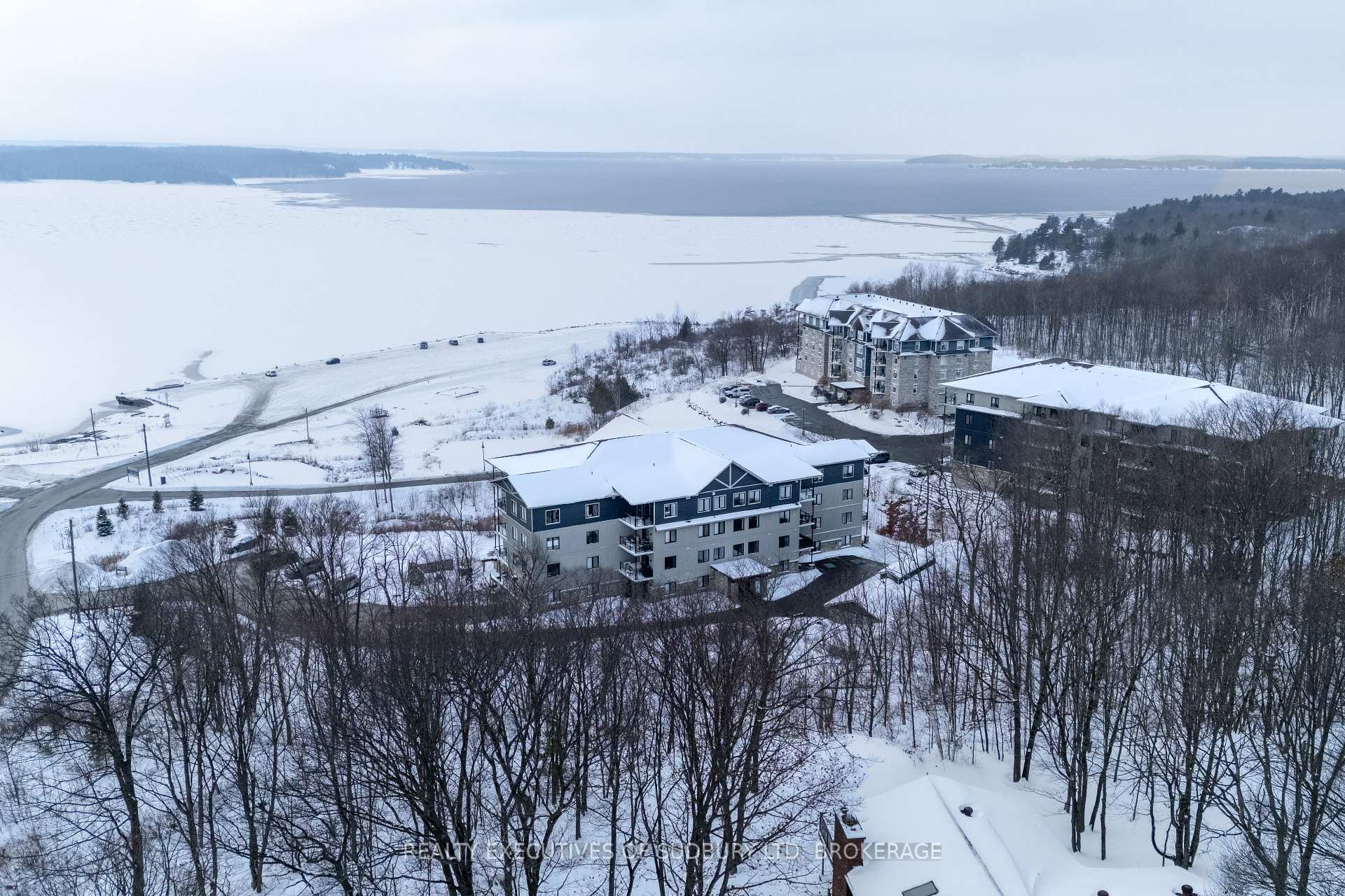 Photo 39 of Unit 404, 11C Salt Dock Road, Parry Sound — HOMEH