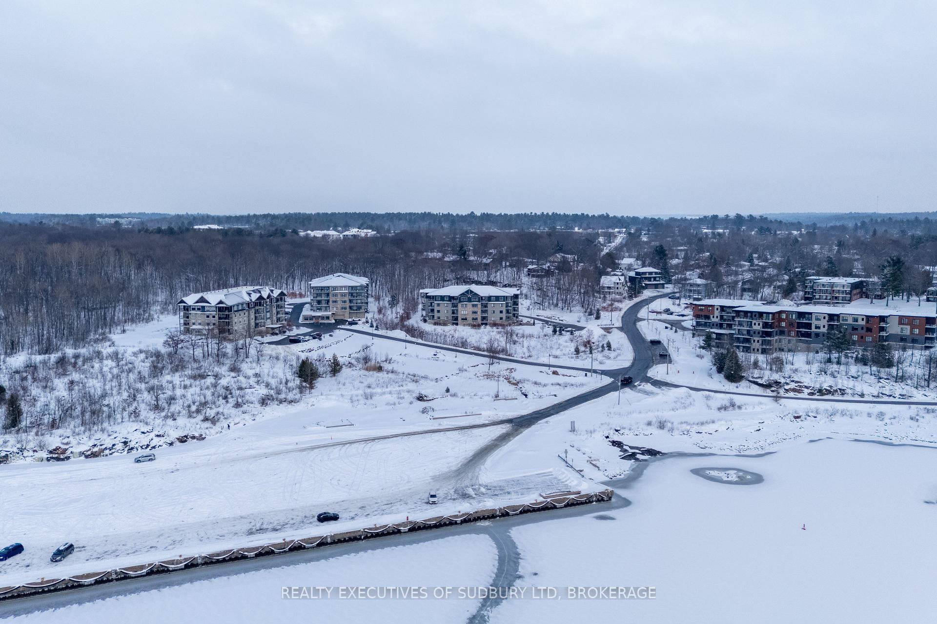 Photo 41 of Unit 404, 11C Salt Dock Road, Parry Sound — HOMEH