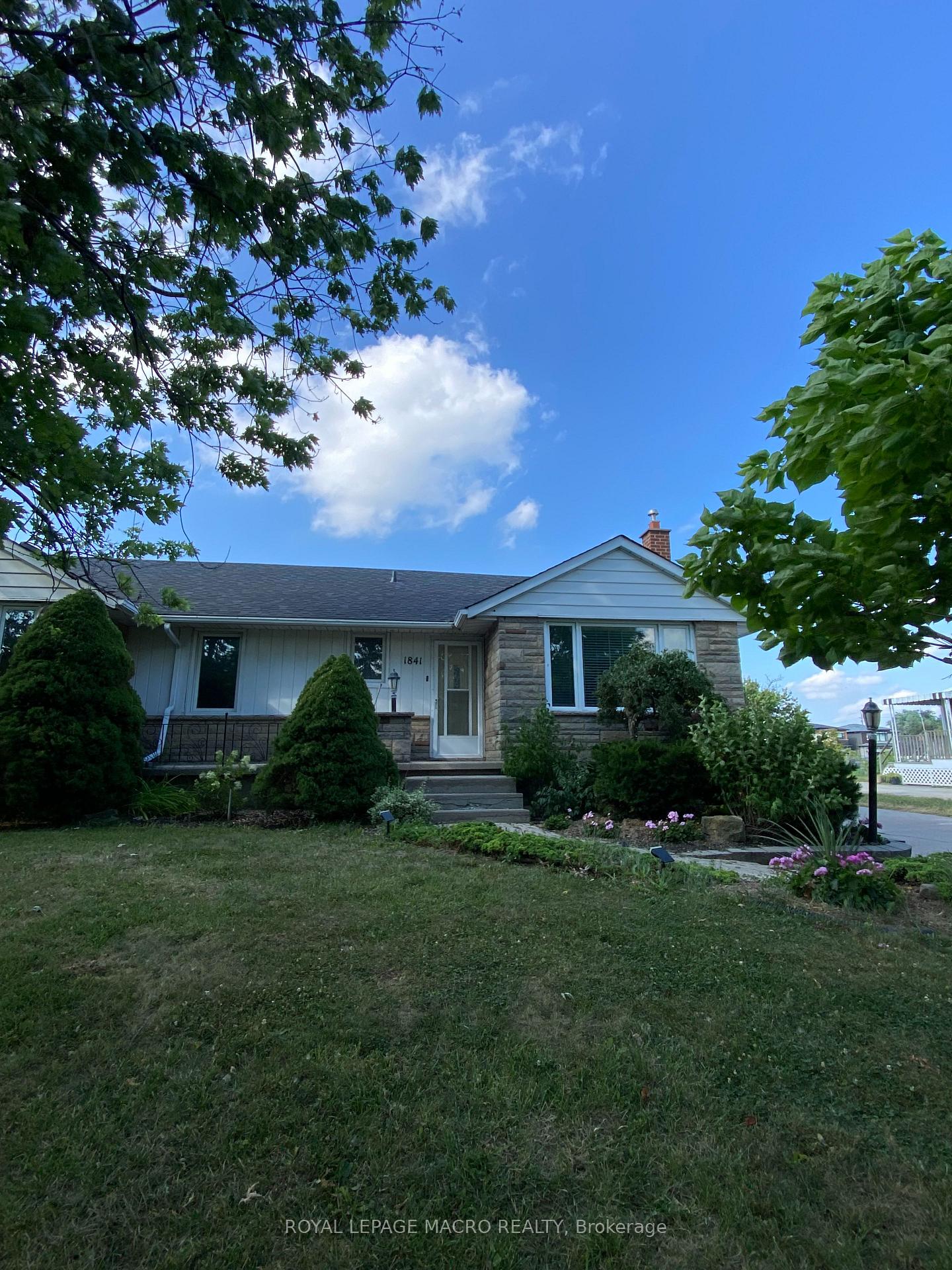 Photo 1 of 1841 Rymal Road E, Hamilton, Rural Glanbrook — HOMEH