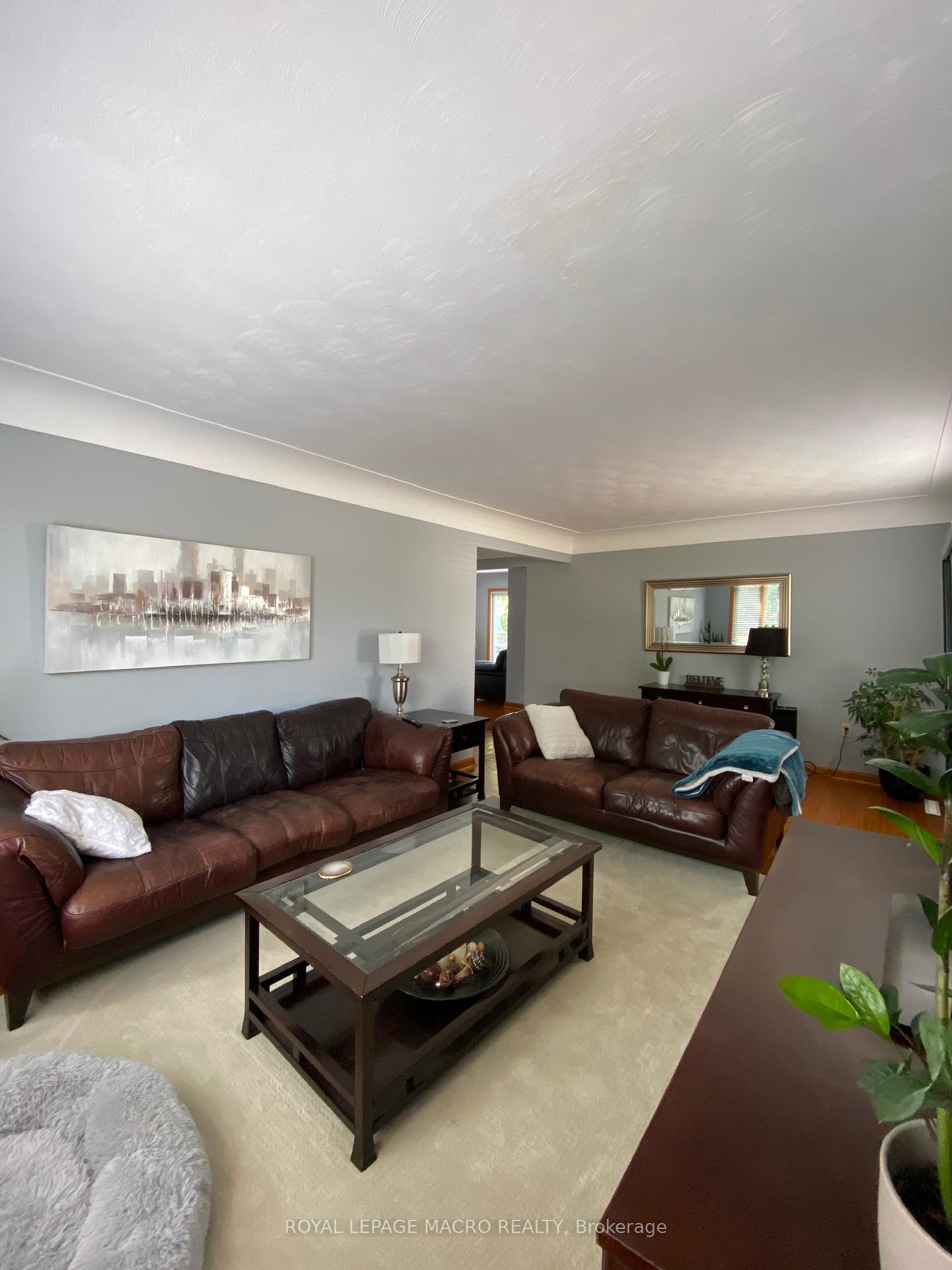 Photo 8 of 1841 Rymal Road E, Hamilton, Rural Glanbrook — HOMEH
