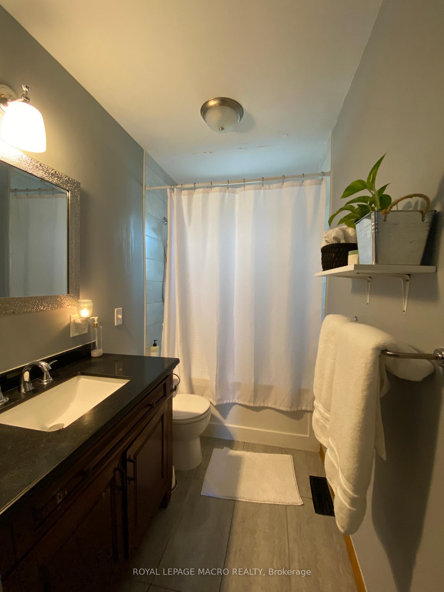 Photo 9 of 1841 Rymal Road E, Hamilton, Rural Glanbrook — HOMEH