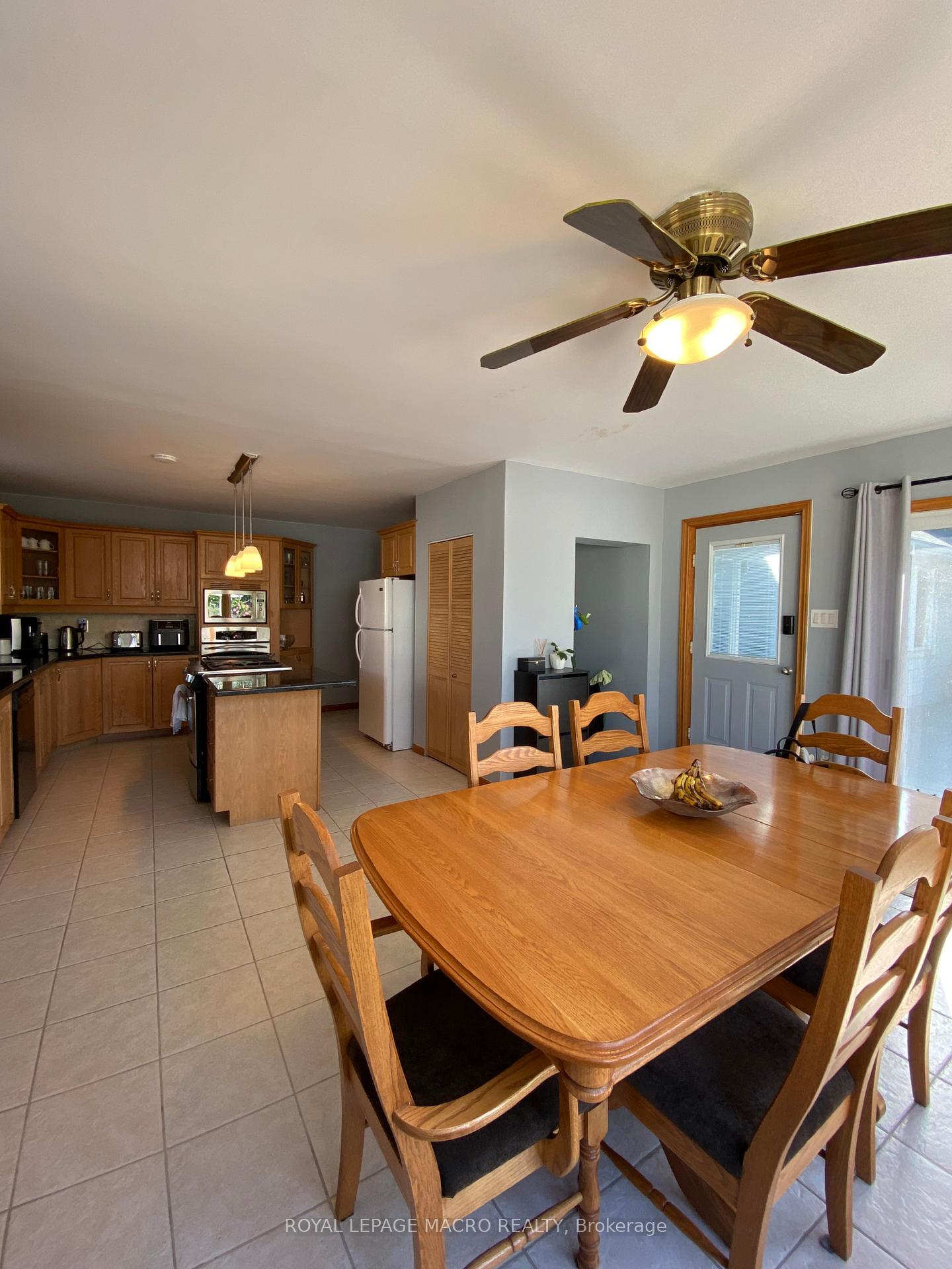 Photo 6 of 1841 Rymal Road E, Hamilton, Rural Glanbrook — HOMEH