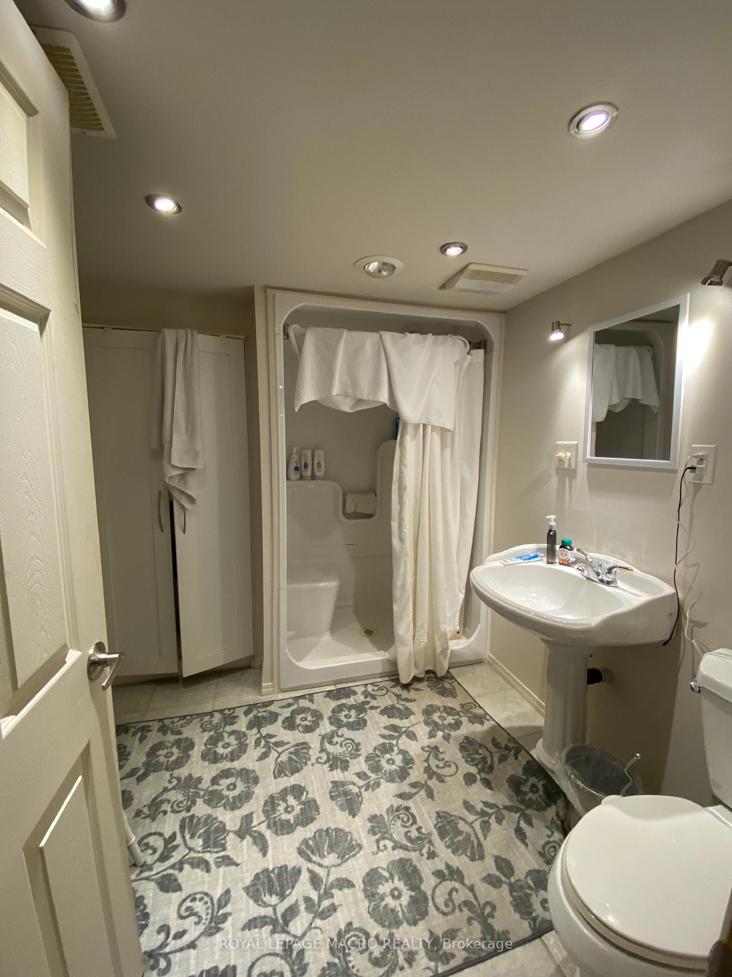 Photo 14 of 1841 Rymal Road E, Hamilton, Rural Glanbrook — HOMEH