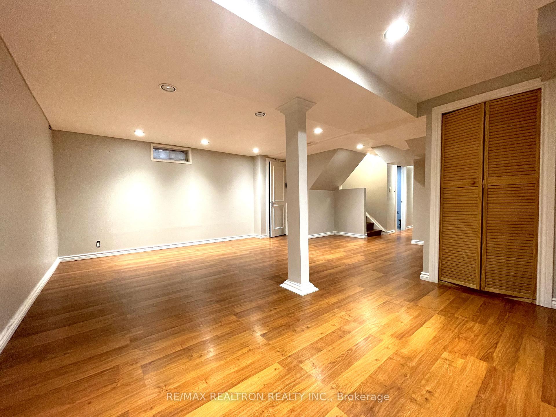 Photo 14 of 61 Rampart Crescent S, Whitby, Williamsburg — HOMEH