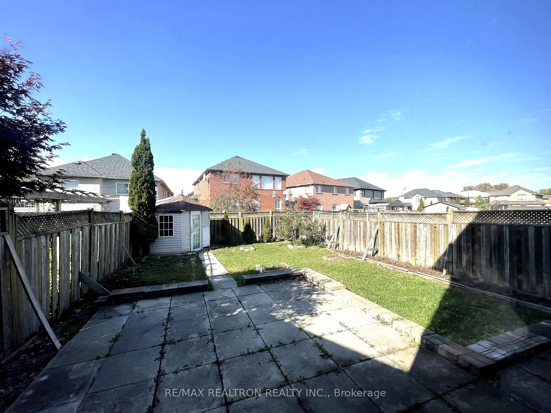 Photo 19 of 61 Rampart Crescent S, Whitby, Williamsburg — HOMEH