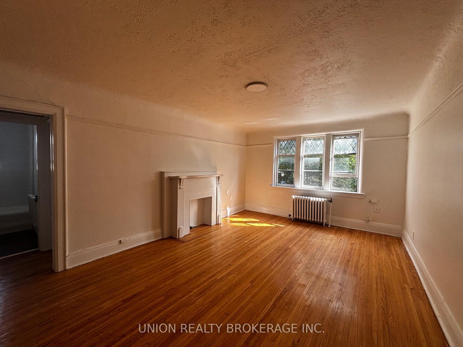 Photo 3 of Unit 36, 84 Willow Avenue, Toronto, The Beaches — HOMEH