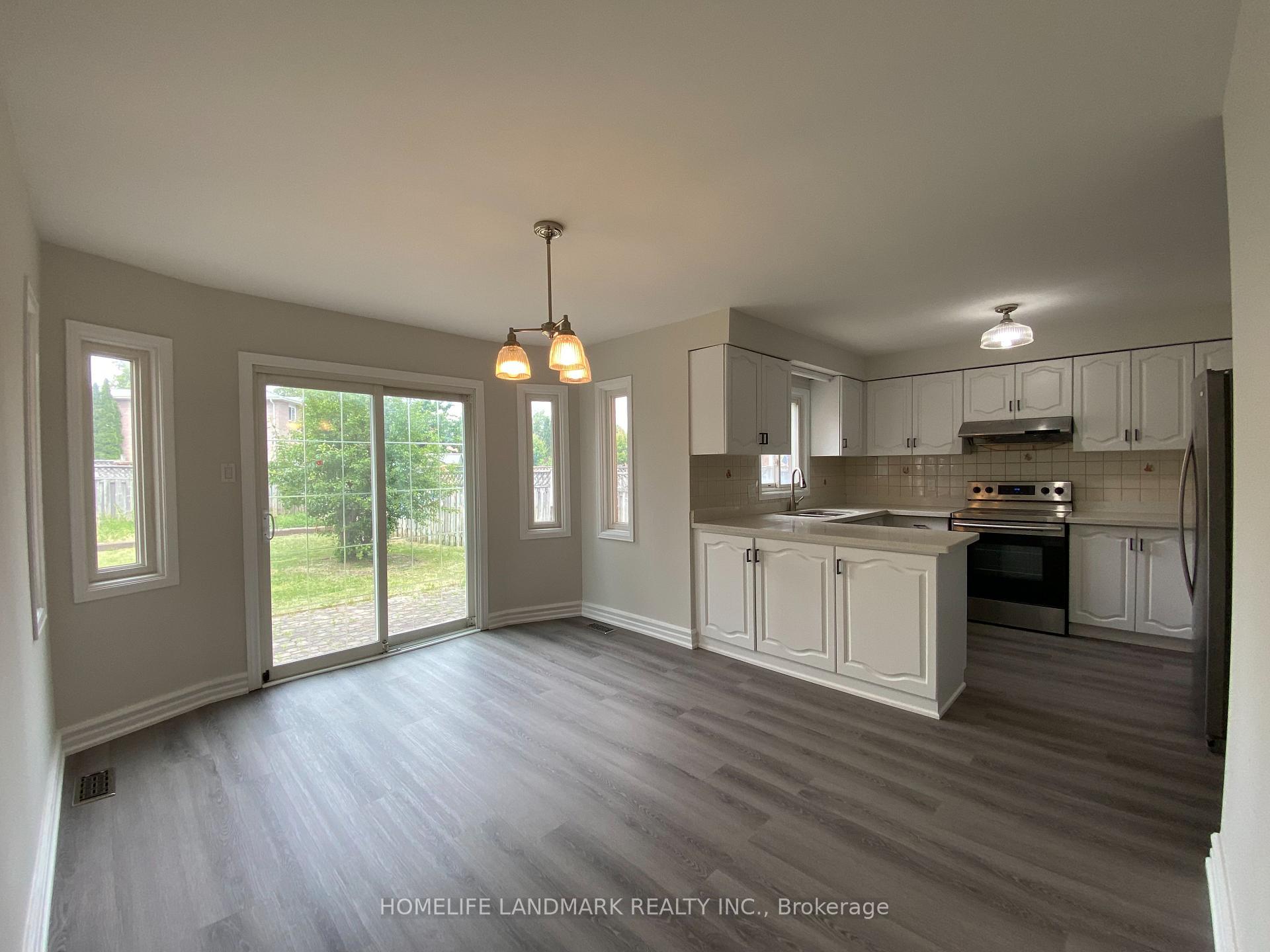 Photo 6 of 32 Marcus Crescent, Markham, Raymerville — HOMEH