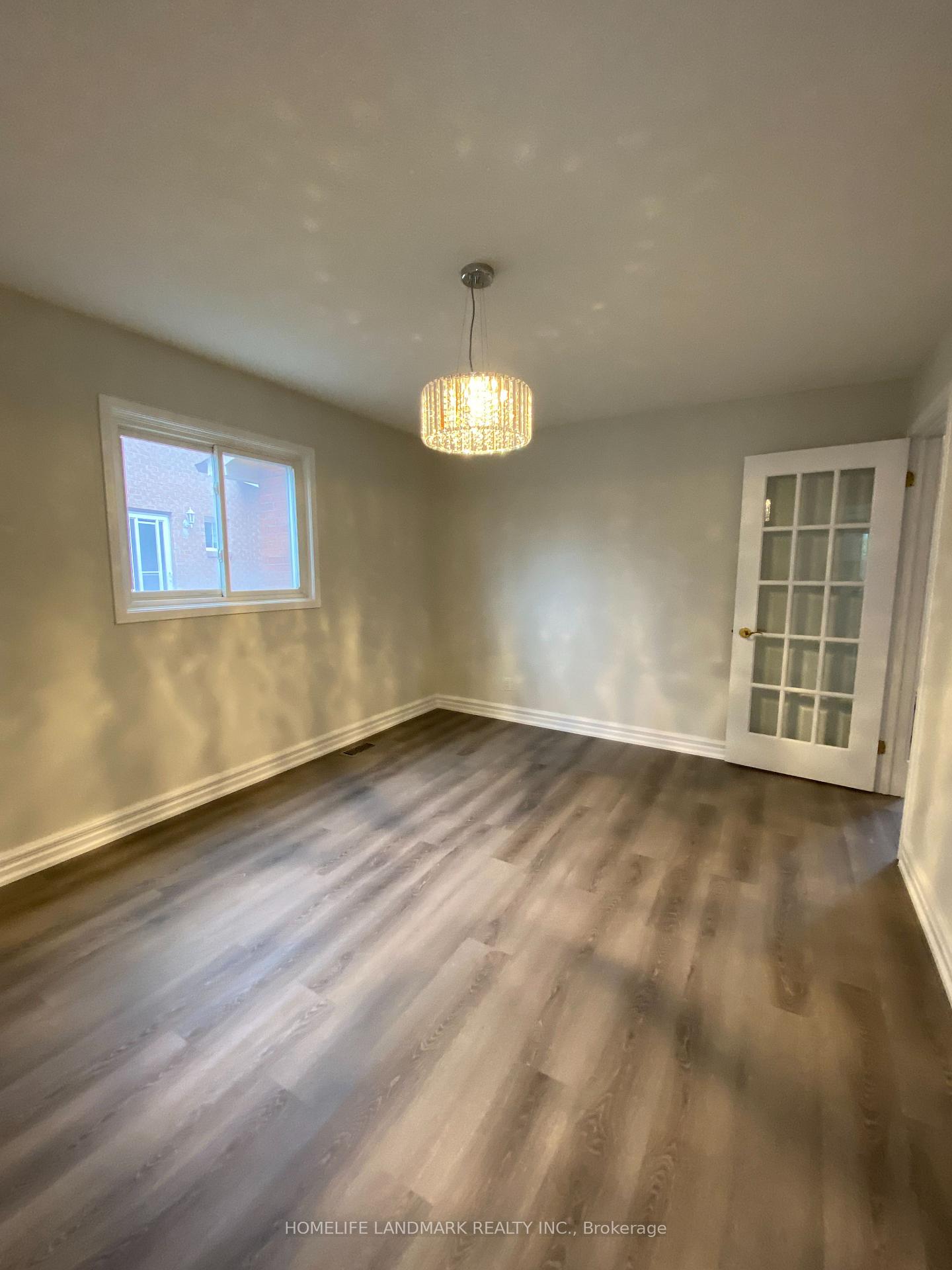 Photo 7 of 32 Marcus Crescent, Markham, Raymerville — HOMEH