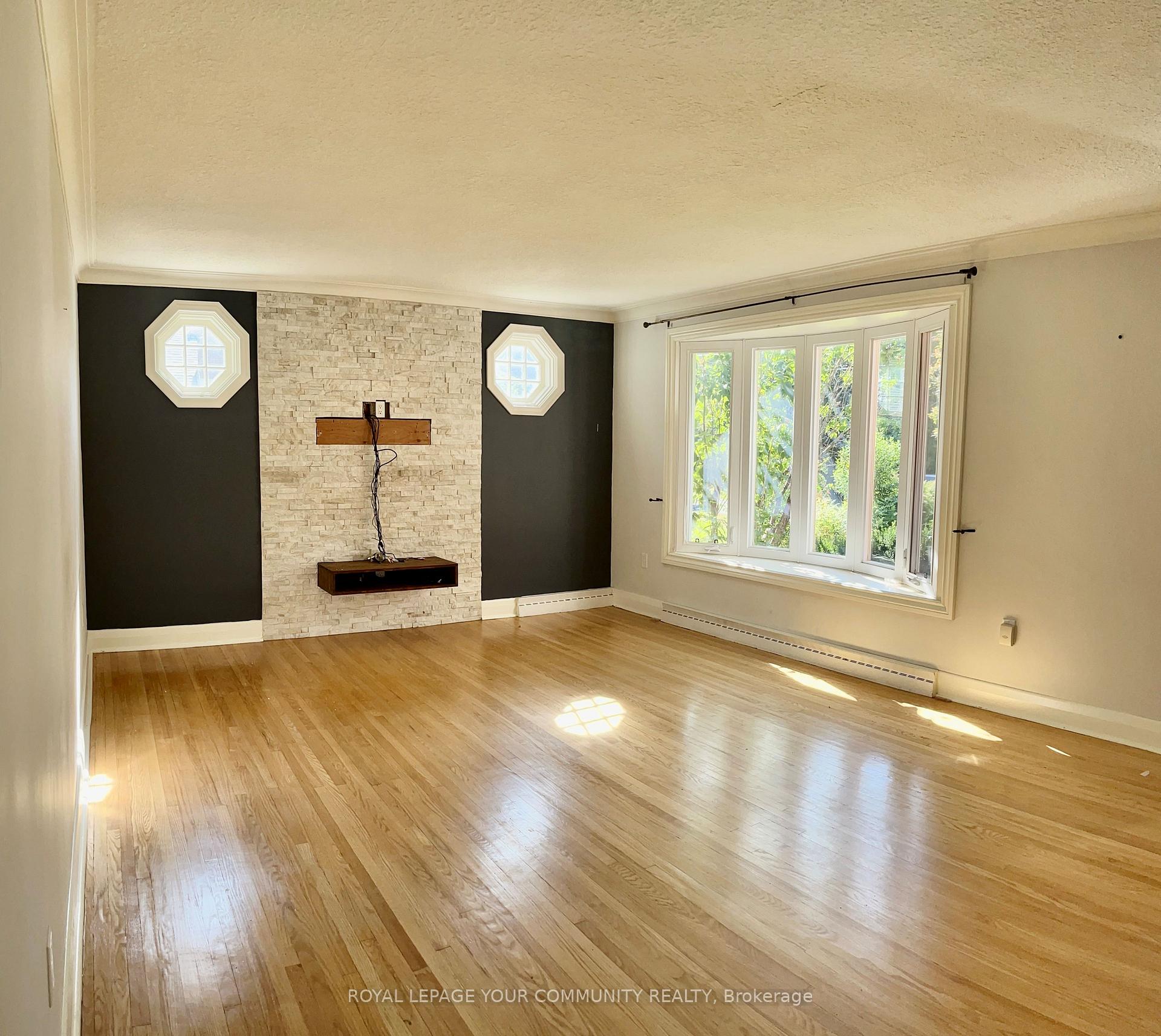 Photo 4 of 134 James Street, King, King City — HOMEH