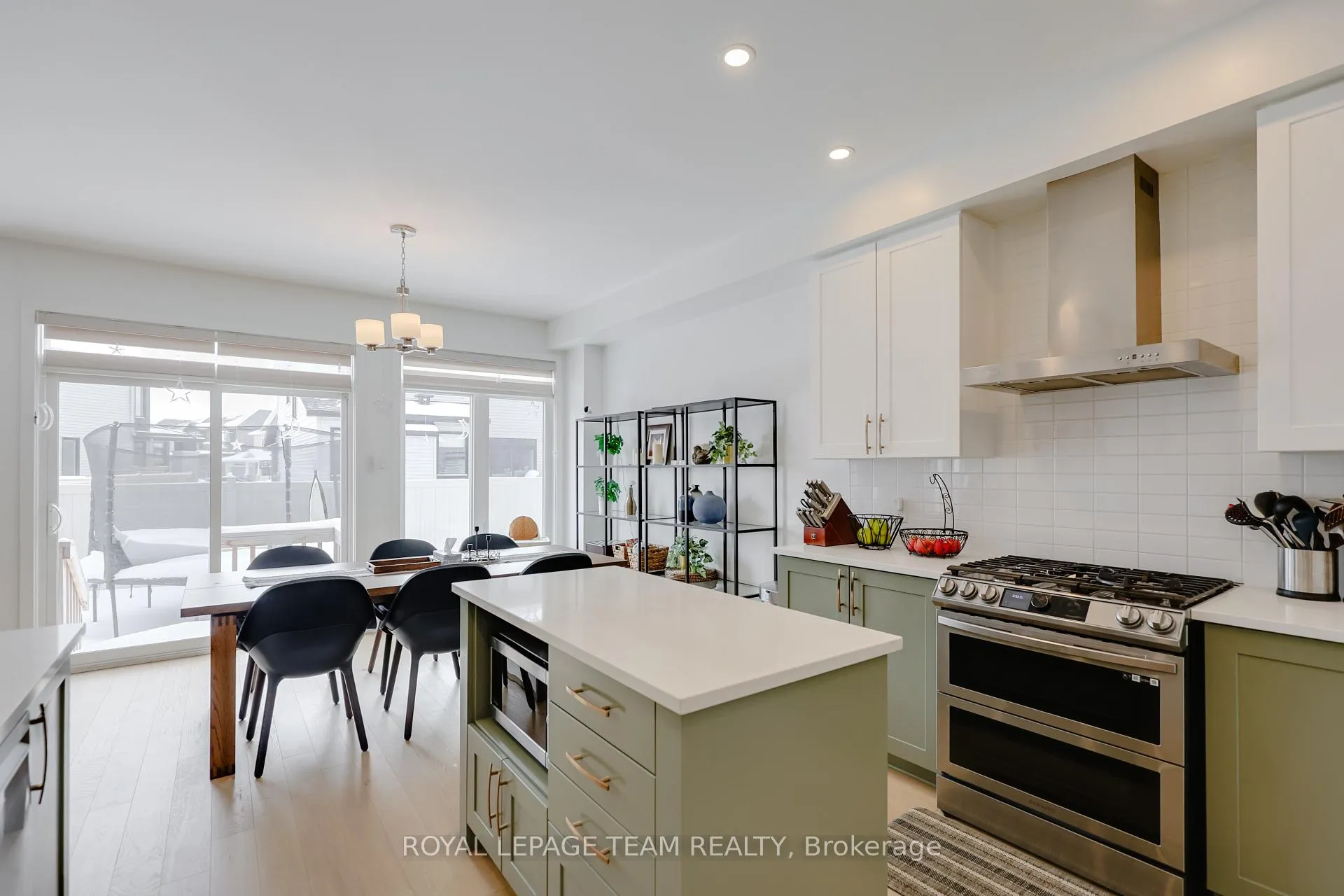 Photo 19 of 844 Beckton Heights, Ottawa, Stittsville (South) — HOMEH