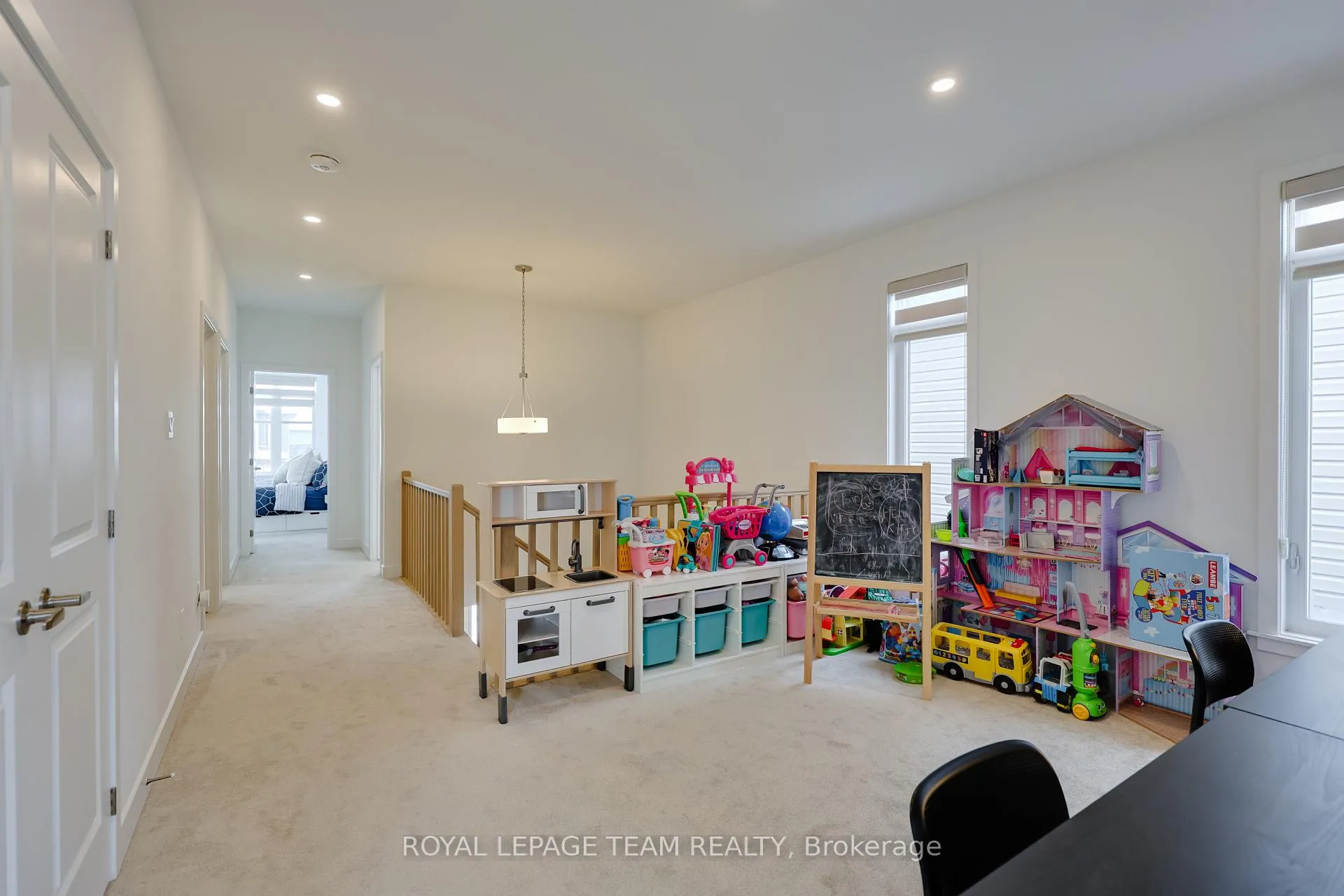 Photo 27 of 844 Beckton Heights, Ottawa, Stittsville (South) — HOMEH