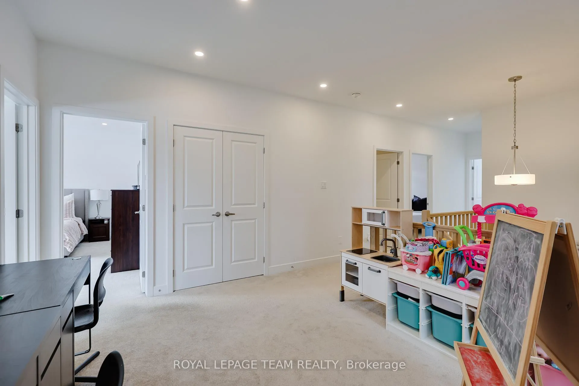 Photo 29 of 844 Beckton Heights, Ottawa, Stittsville (South) — HOMEH