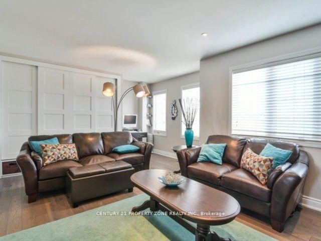 Photo 12 of 137 Decker Hollow Circle, Brampton, Credit Valley — HOMEH