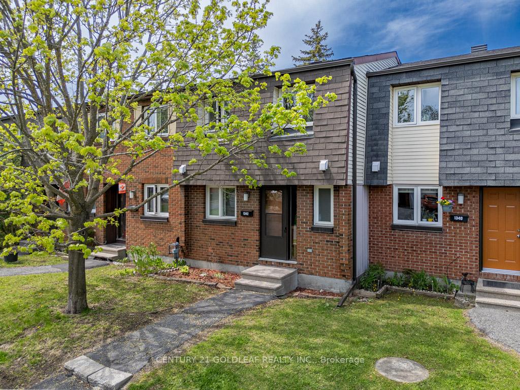 Photo 1 of Unit 11, 1342 Cedarcroft Crescent, Ottawa, Pineview — HOMEH