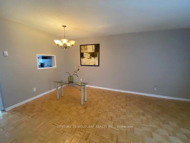 Photo 11 of Unit 11, 1342 Cedarcroft Crescent, Ottawa, Pineview — HOMEH