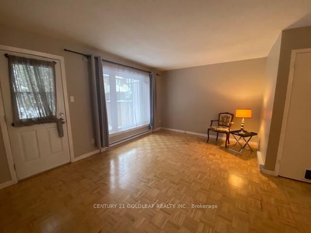 Photo 8 of Unit 11, 1342 Cedarcroft Crescent, Ottawa, Pineview — HOMEH