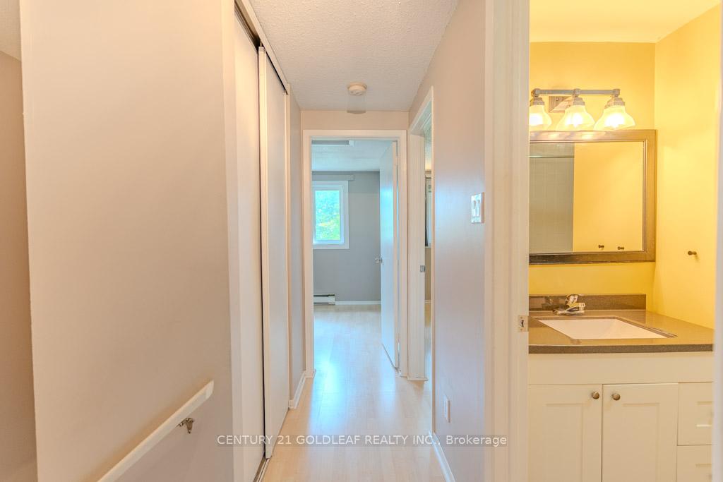 Photo 13 of Unit 11, 1342 Cedarcroft Crescent, Ottawa, Pineview — HOMEH