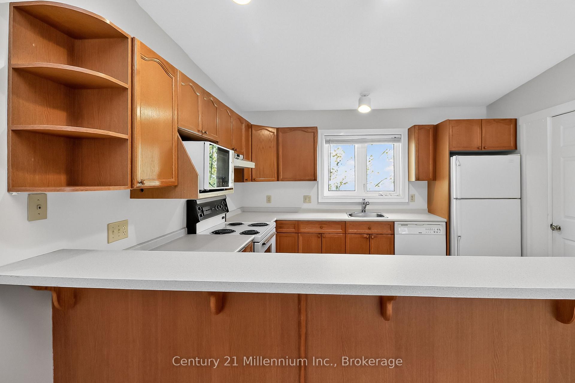 Photo 2 of 524 Oxbow Crescent, Collingwood — HOMEH