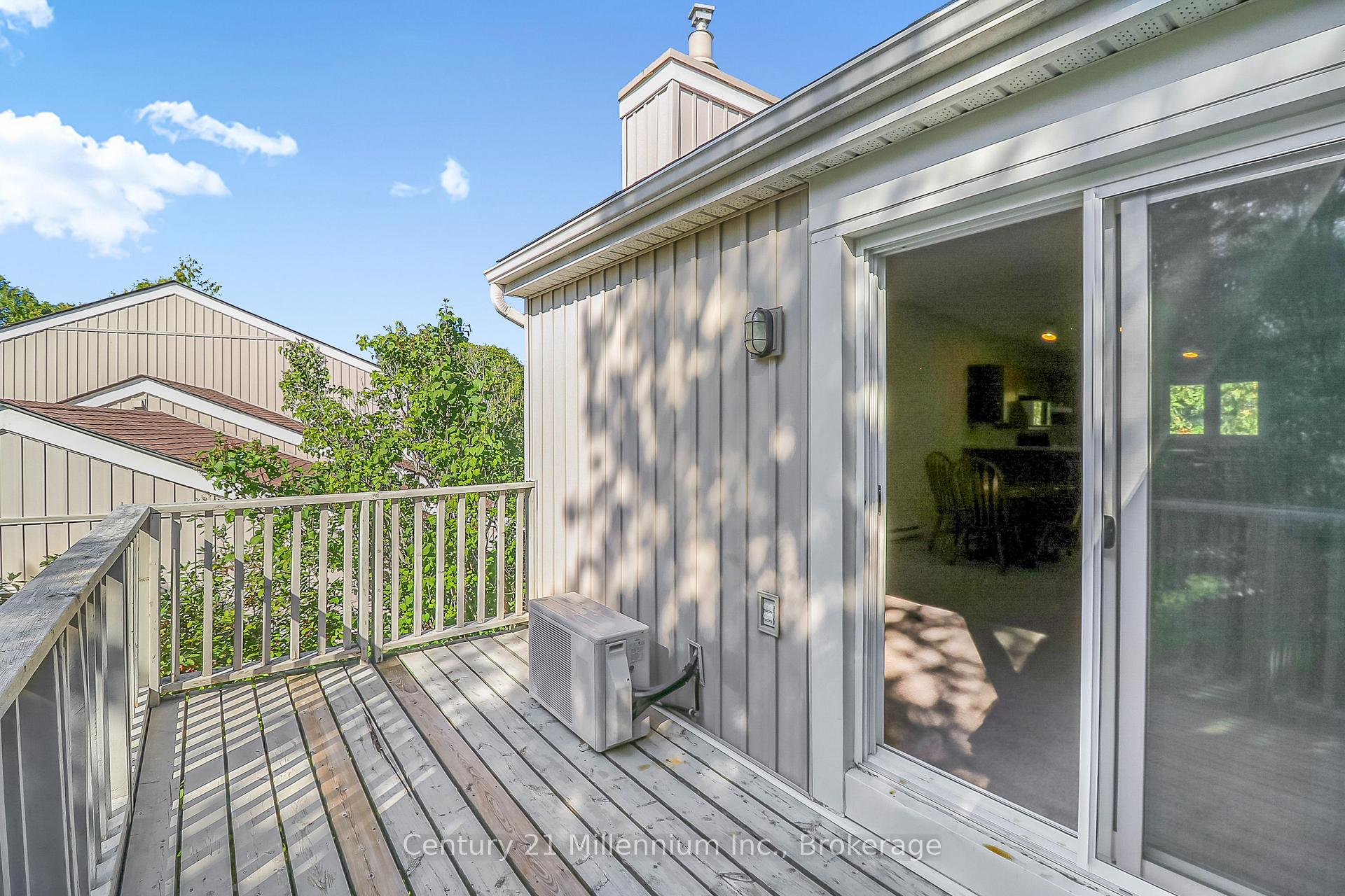 Photo 9 of 524 Oxbow Crescent, Collingwood — HOMEH